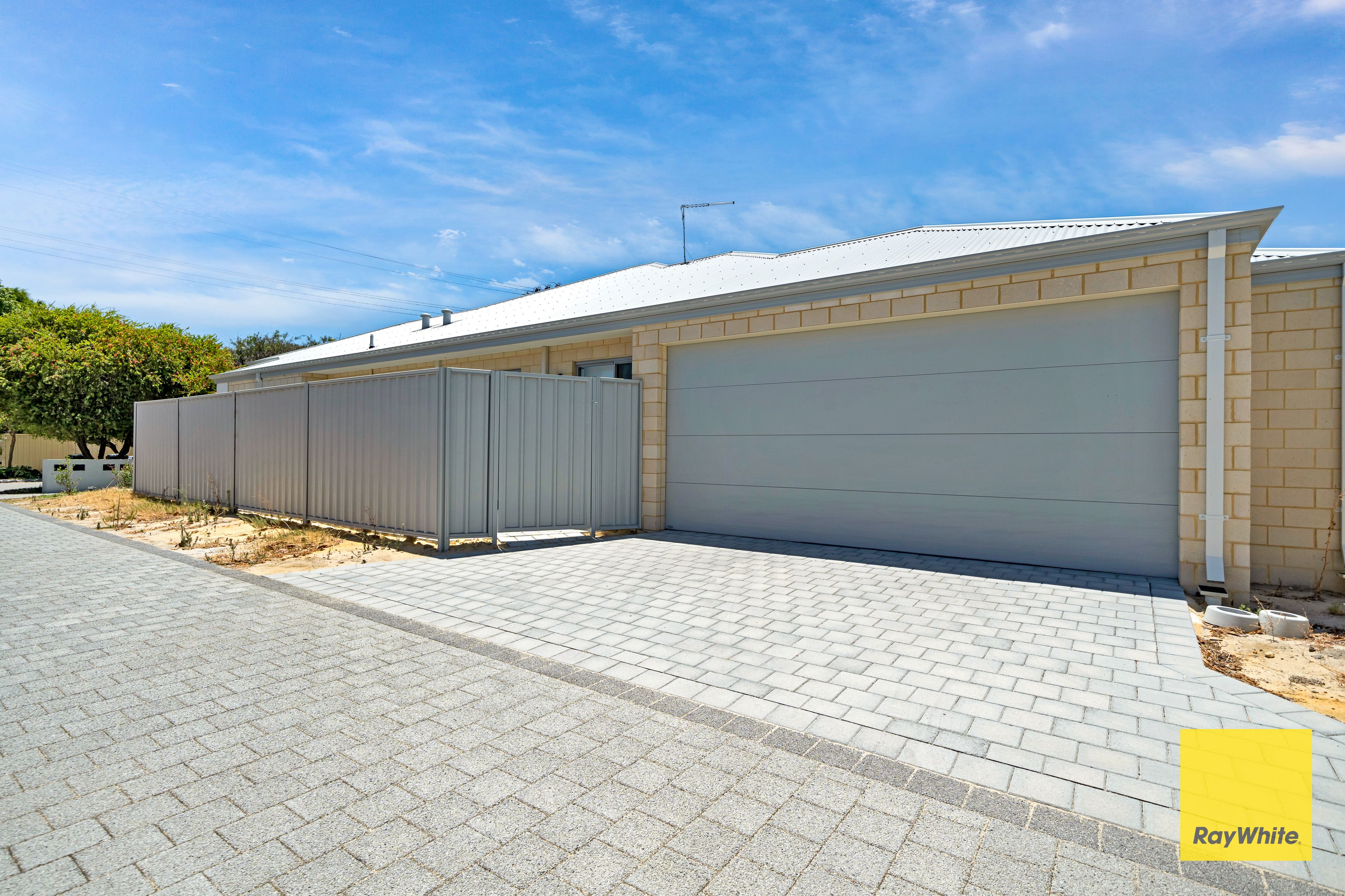 1/124 Roberts Road — photo 4 of 15