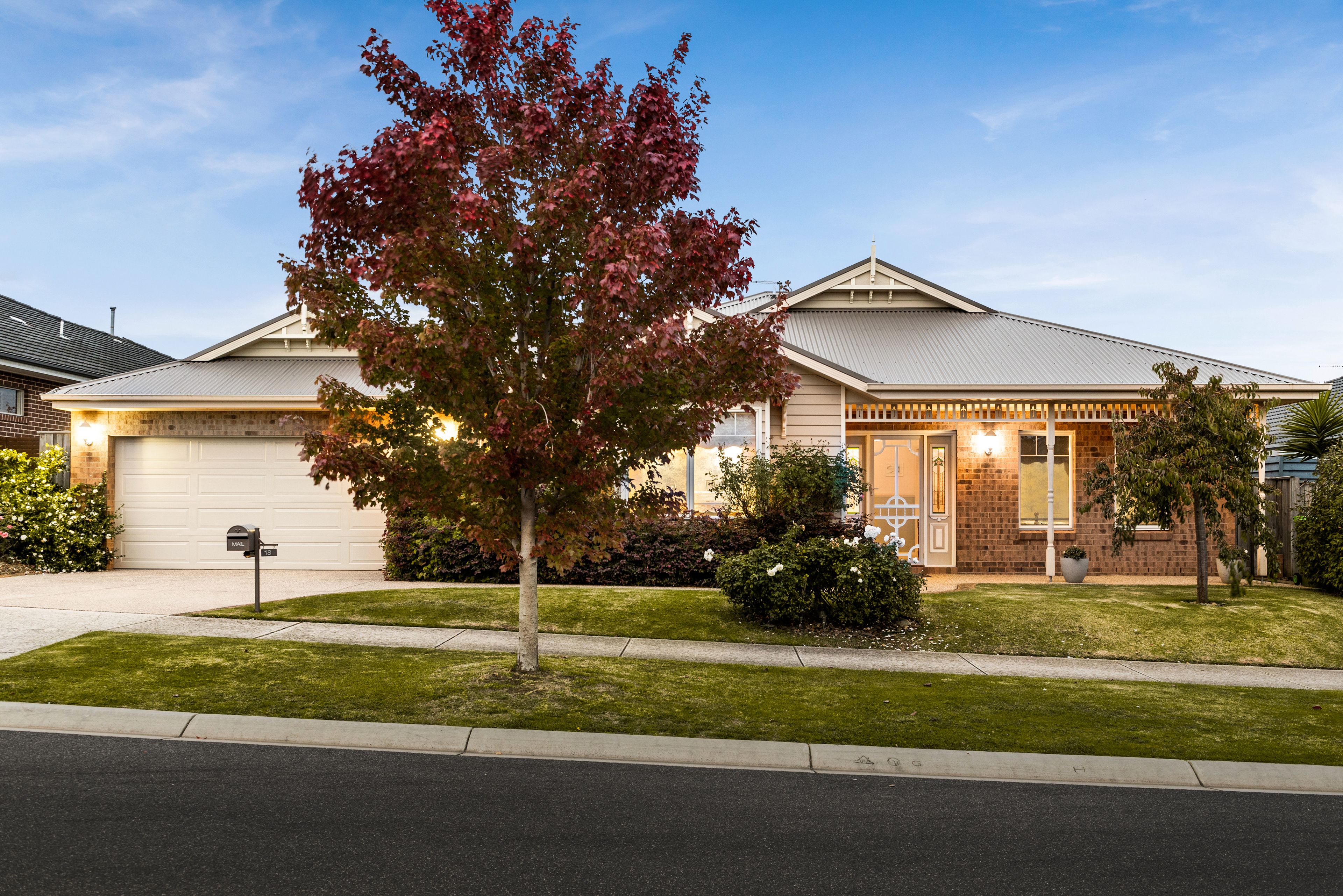 18 Rose Garden Avenue, Officer, VIC 3809