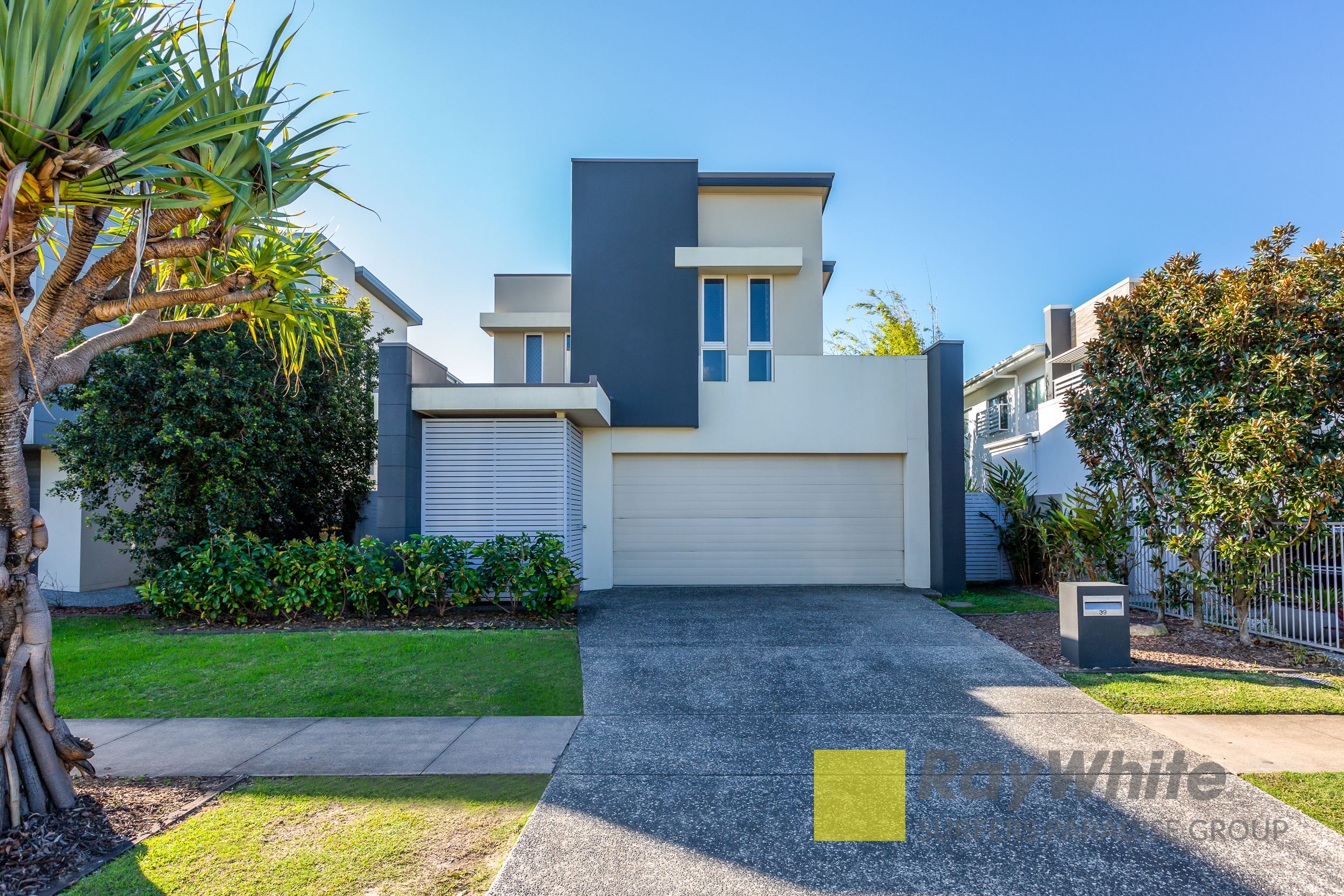 39 COVA Boulevard, Hope Island, QLD 4212