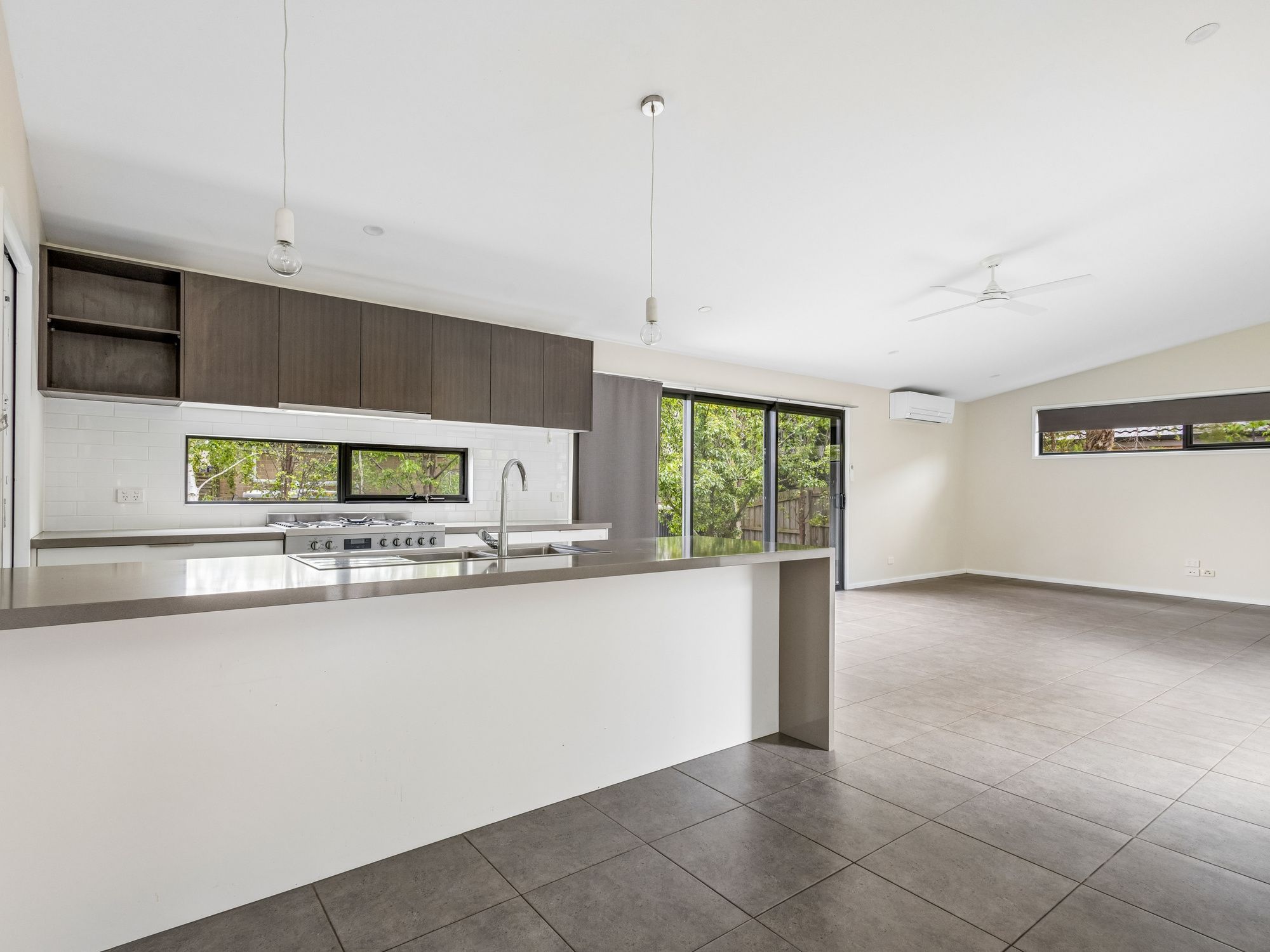 8 Rosebud Avenue — photo 3 of 8