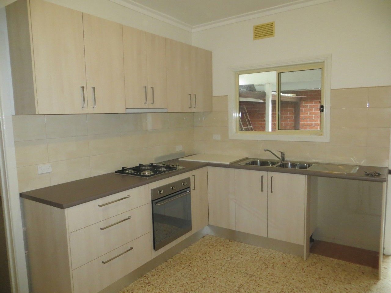 19 Fenton Street, Oakleigh East, VIC 3166