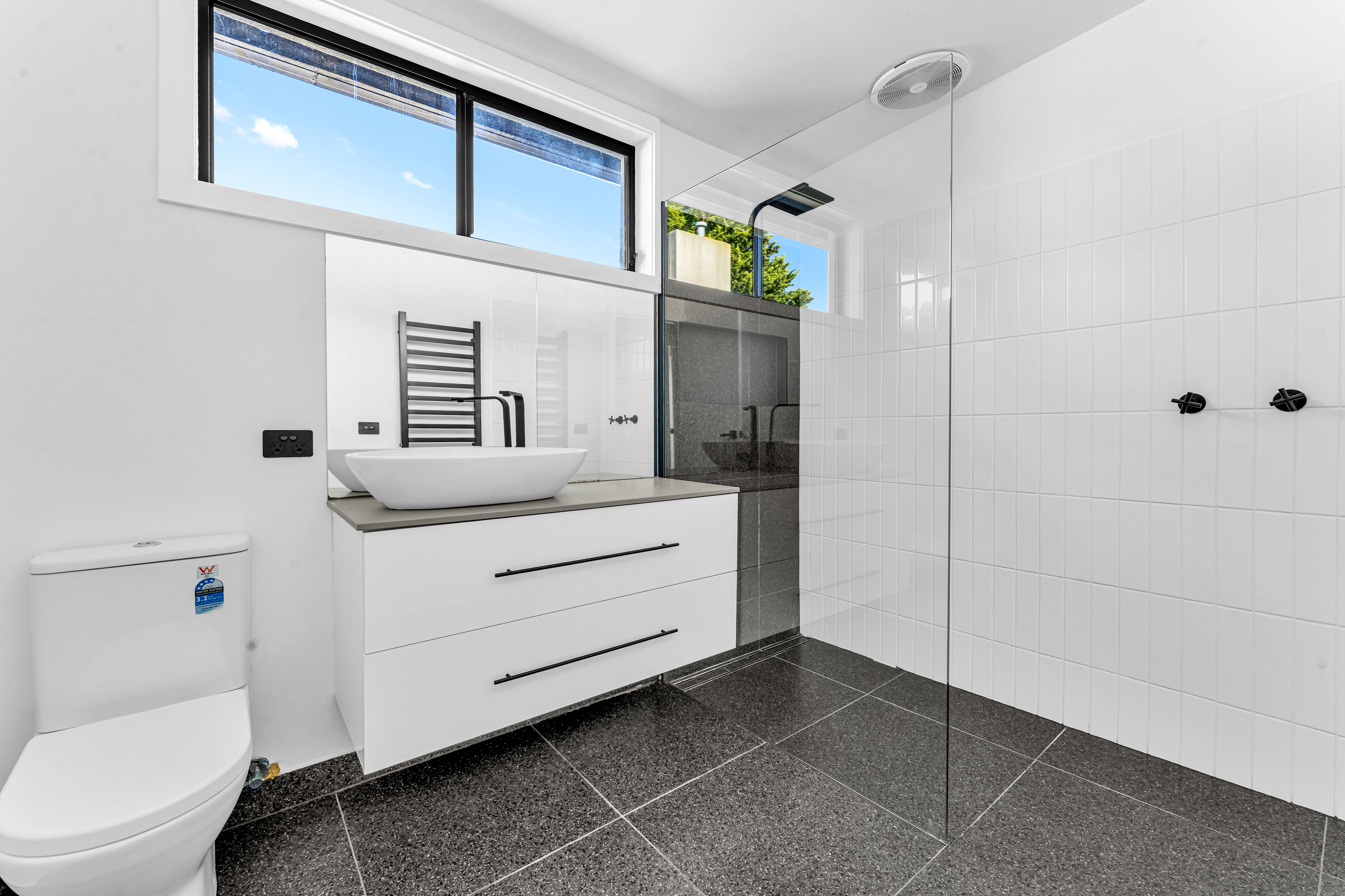 654 Frankston Flinders Road — photo 6 of 8