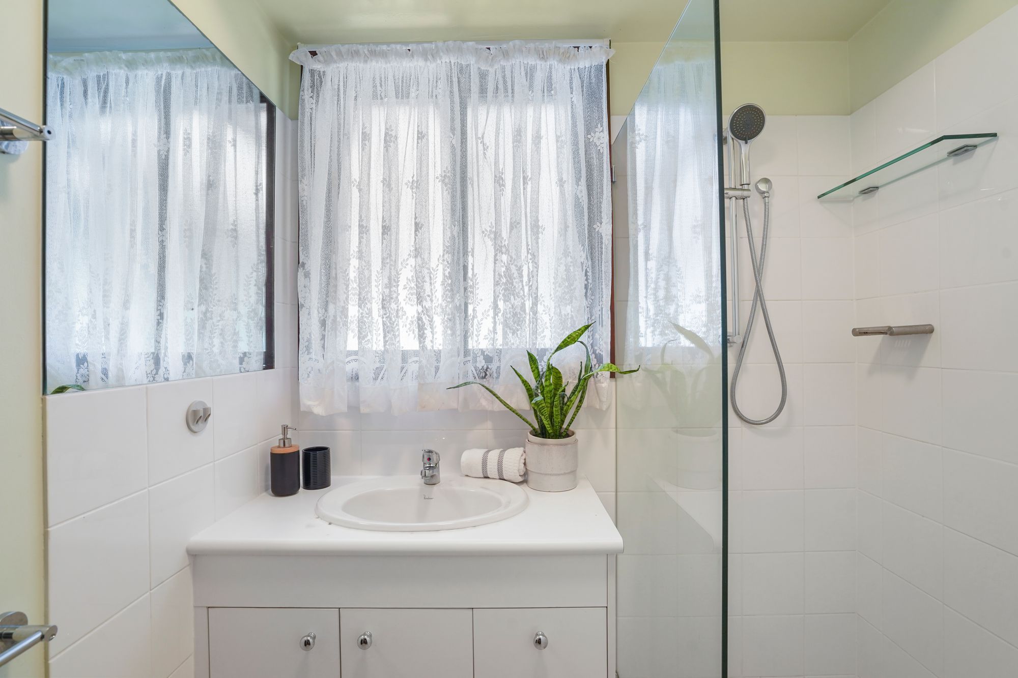 35 Cara Street — photo 6 of 16