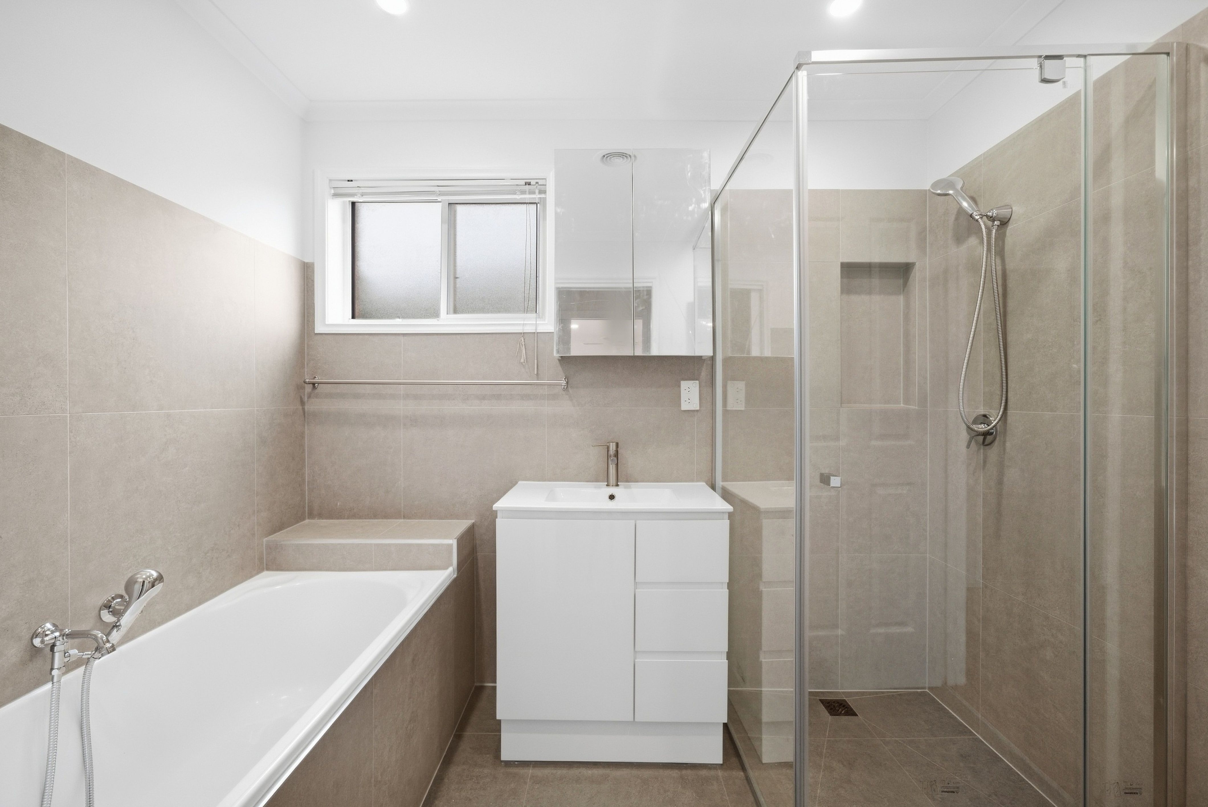 2/2A Ozone Road — photo 5 of 7