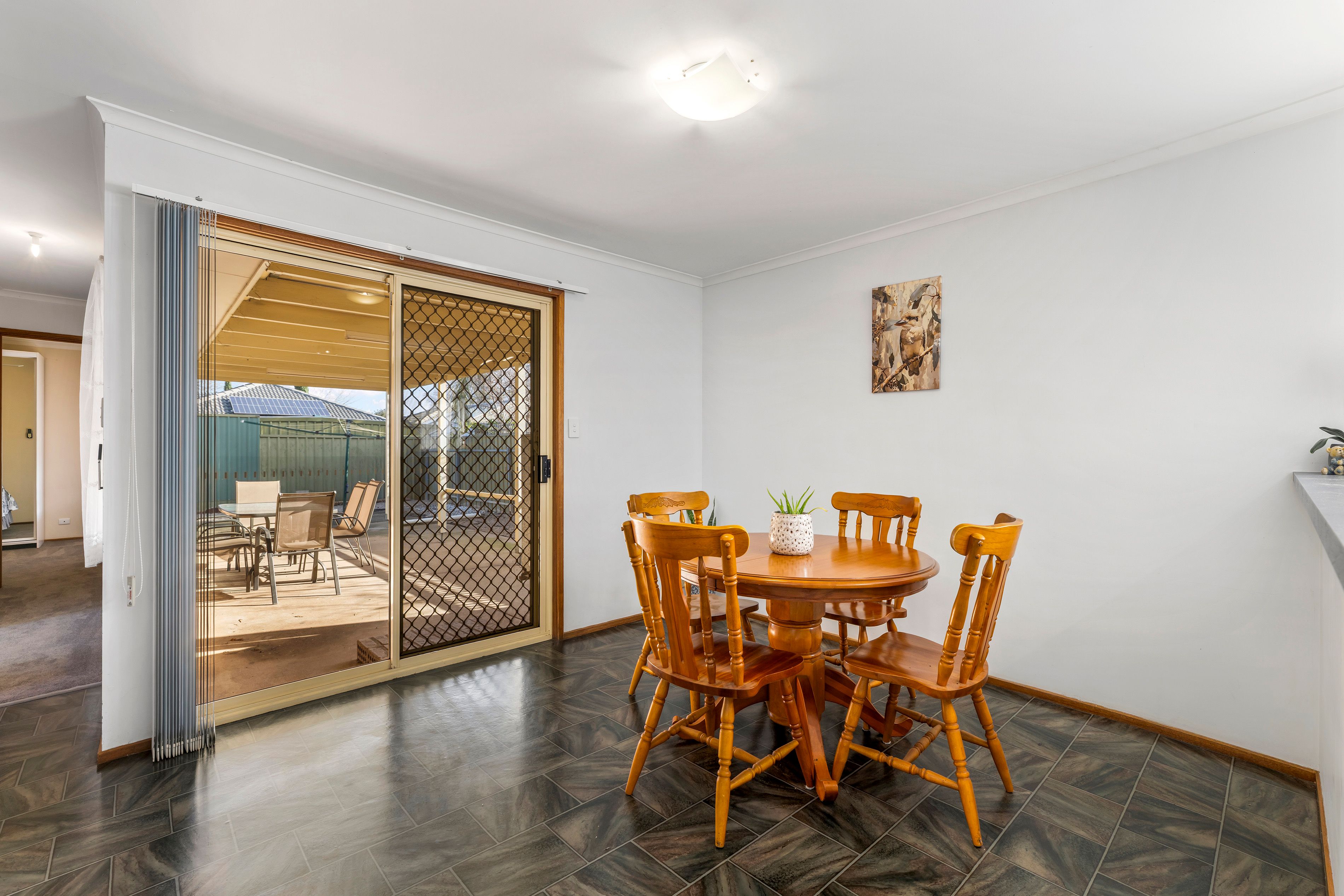 6 Halbert Court — photo 5 of 10