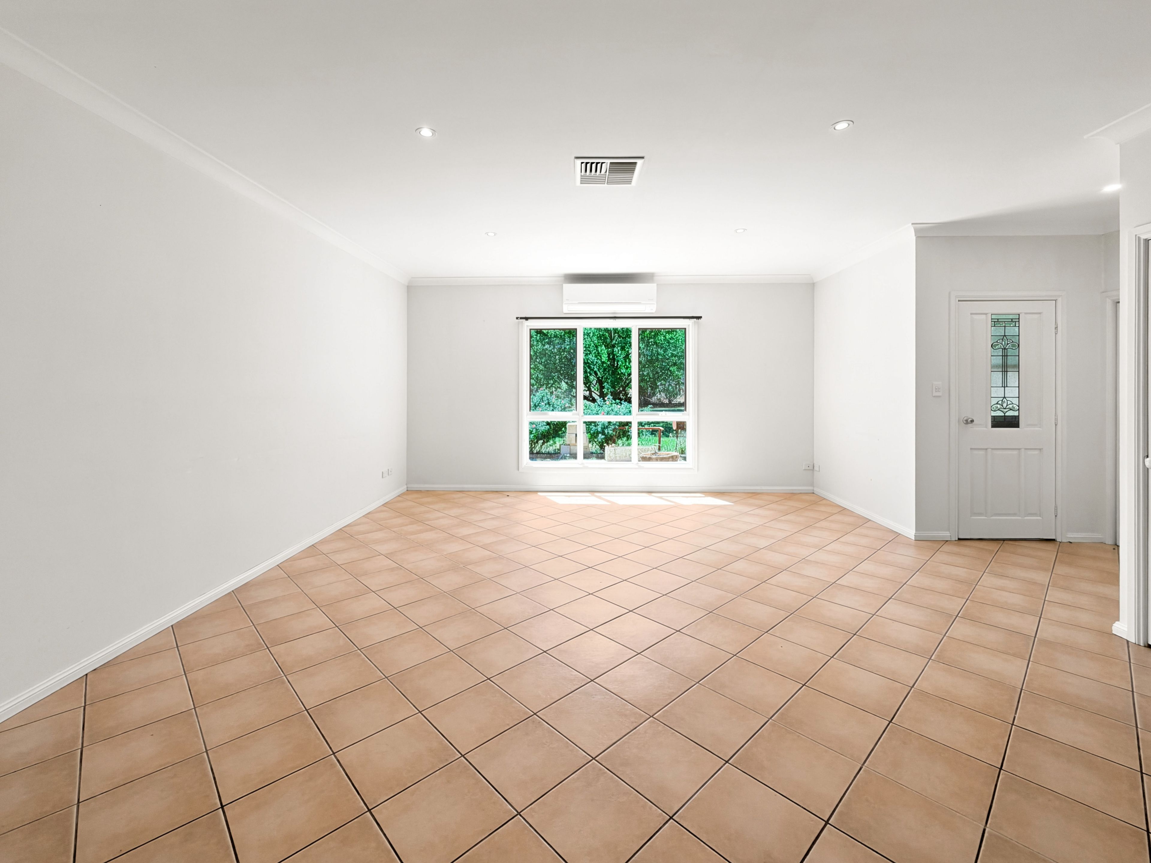 220 Macquarie View Road — photo 3 of 20