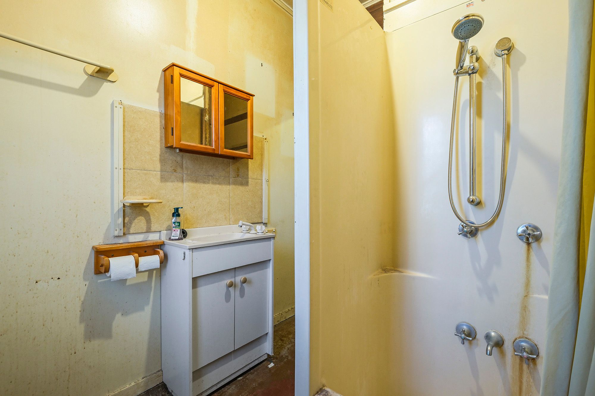 38 Lavender Street — photo 8 of 8