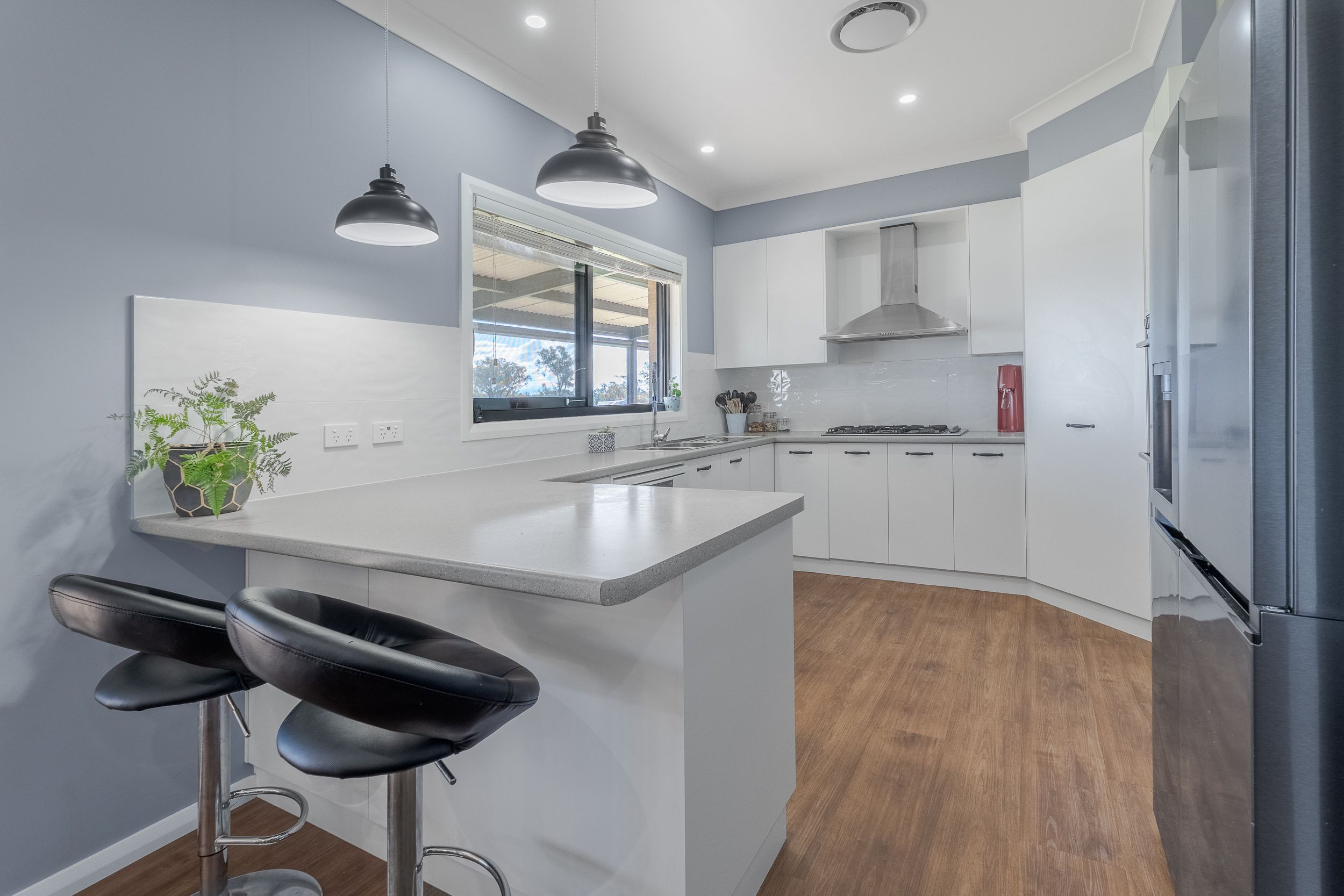 44R Whitewood Road — photo 8 of 21