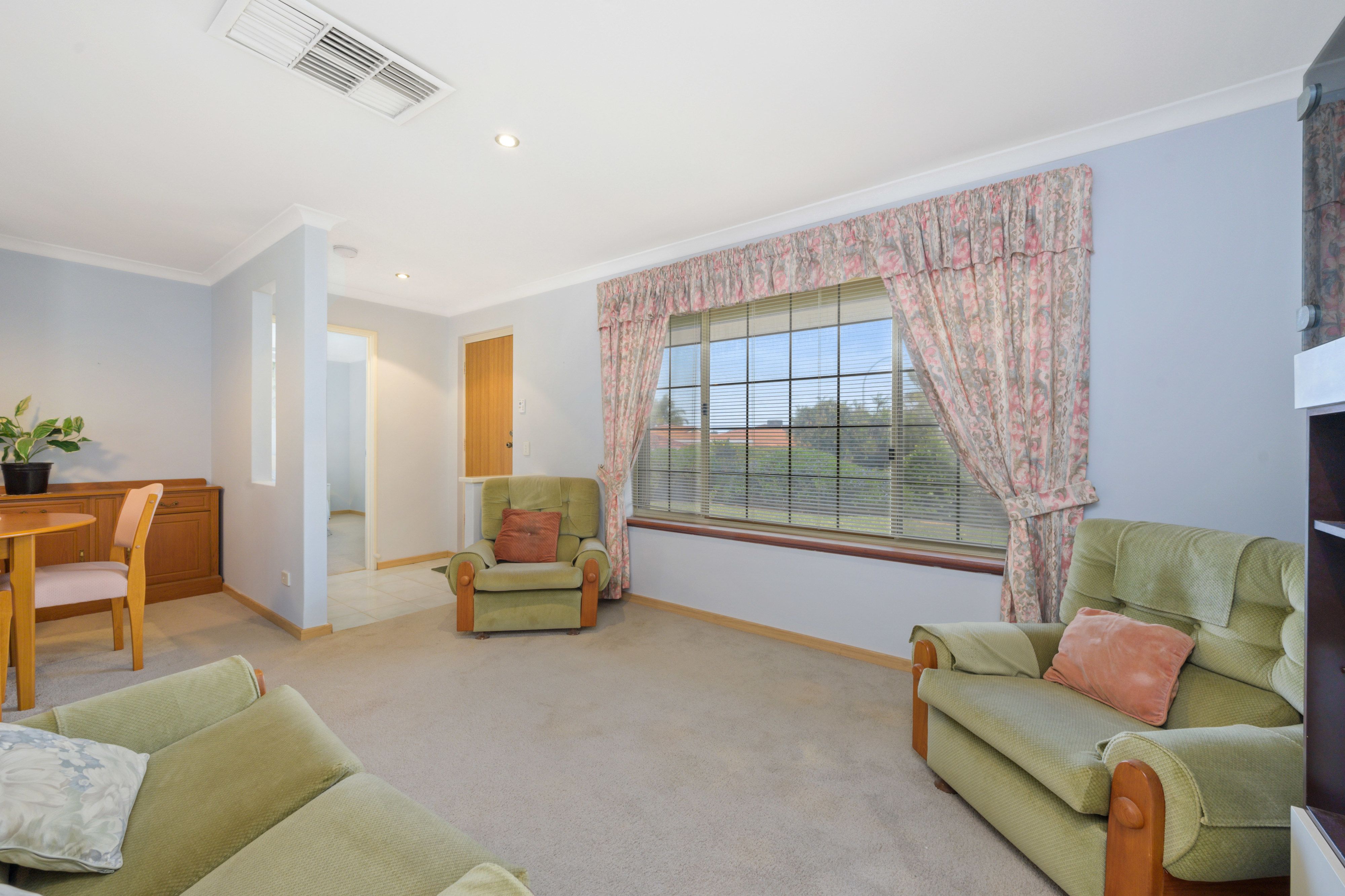 14 Whitepeak Place, Padbury, WA 6025
