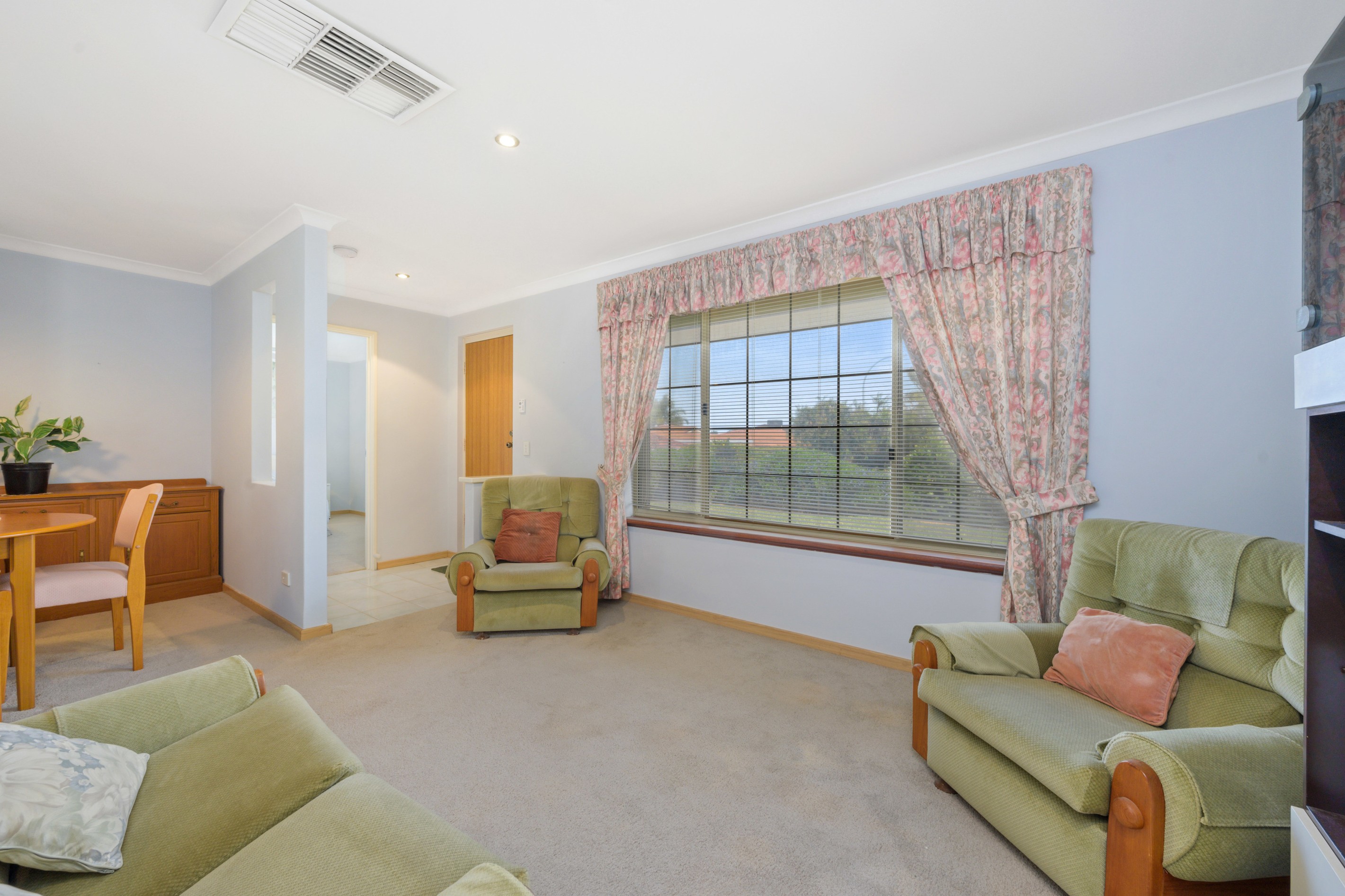 14 Whitepeak Place, Padbury, WA 6025