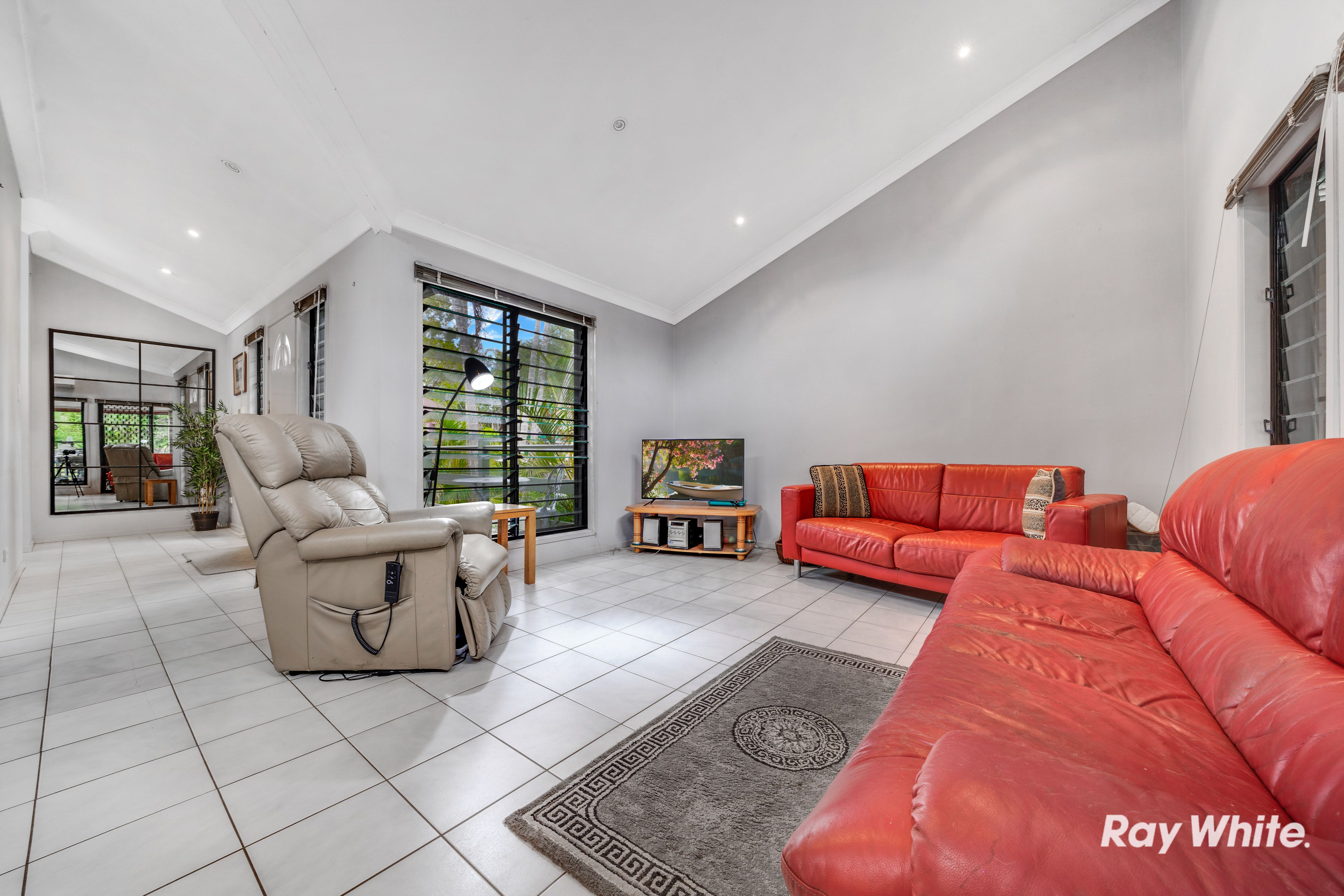 74 Station Road, Loganlea, QLD 4131