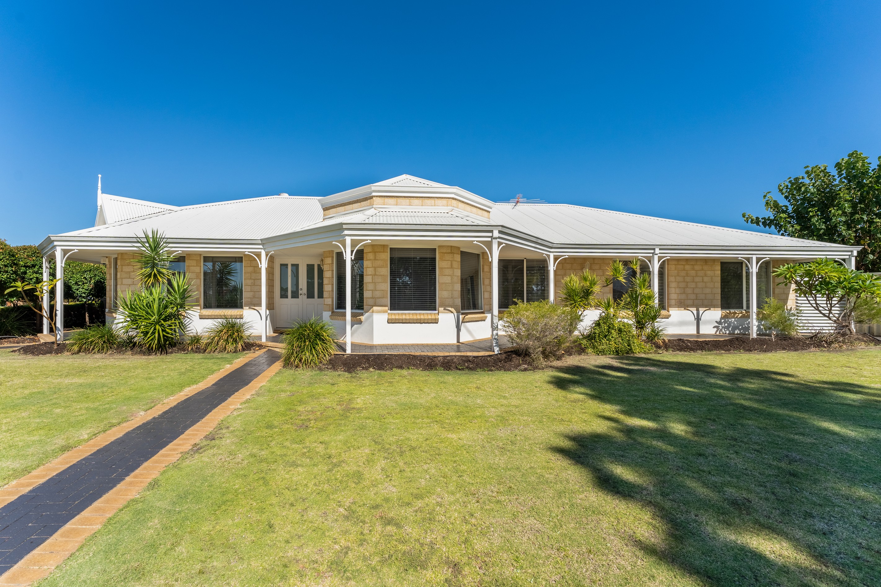12 Haddon Way, Canning Vale, WA 6155
