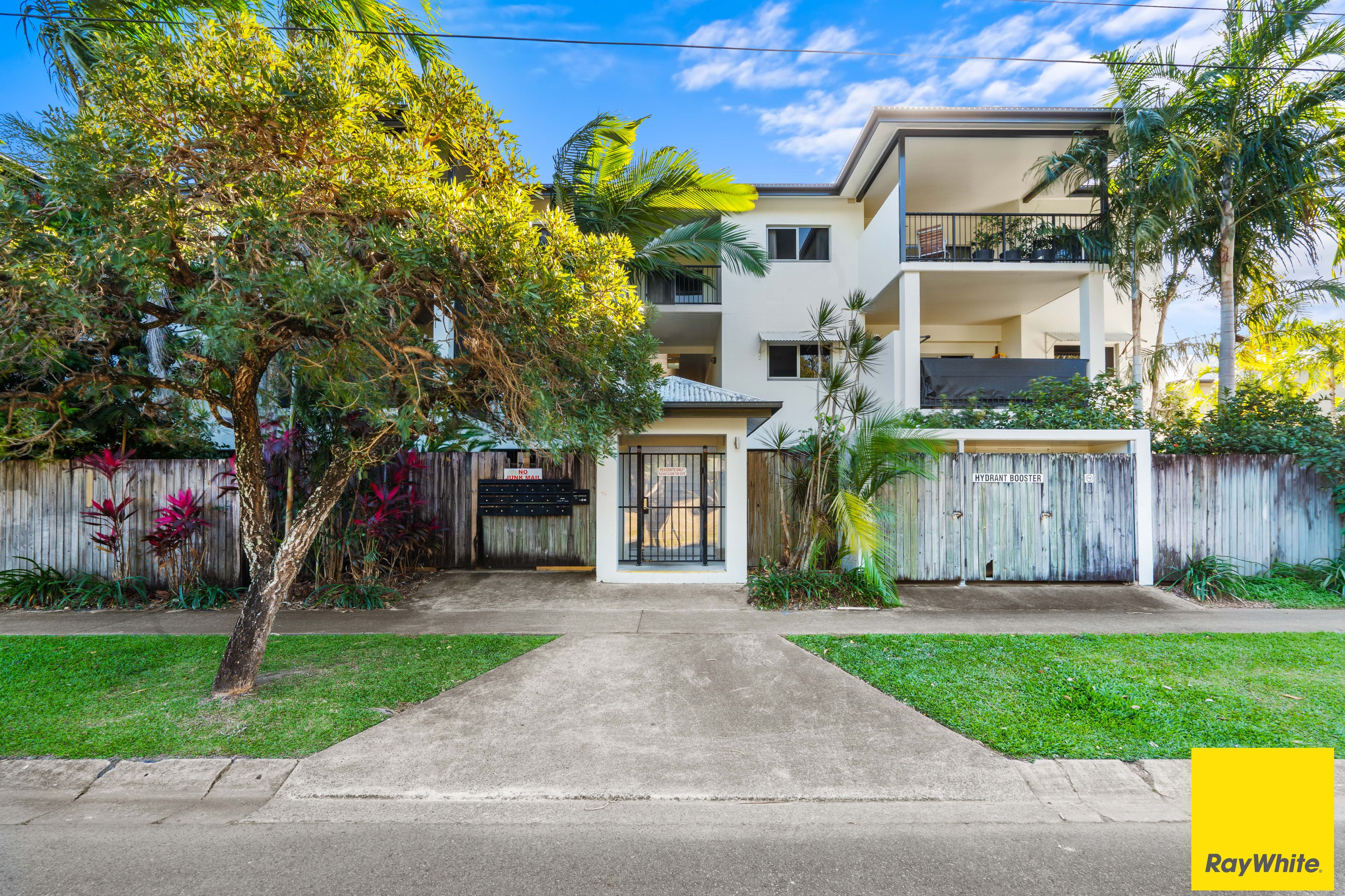 6/47-49 Mccormack Street — photo from Ray White Cairns