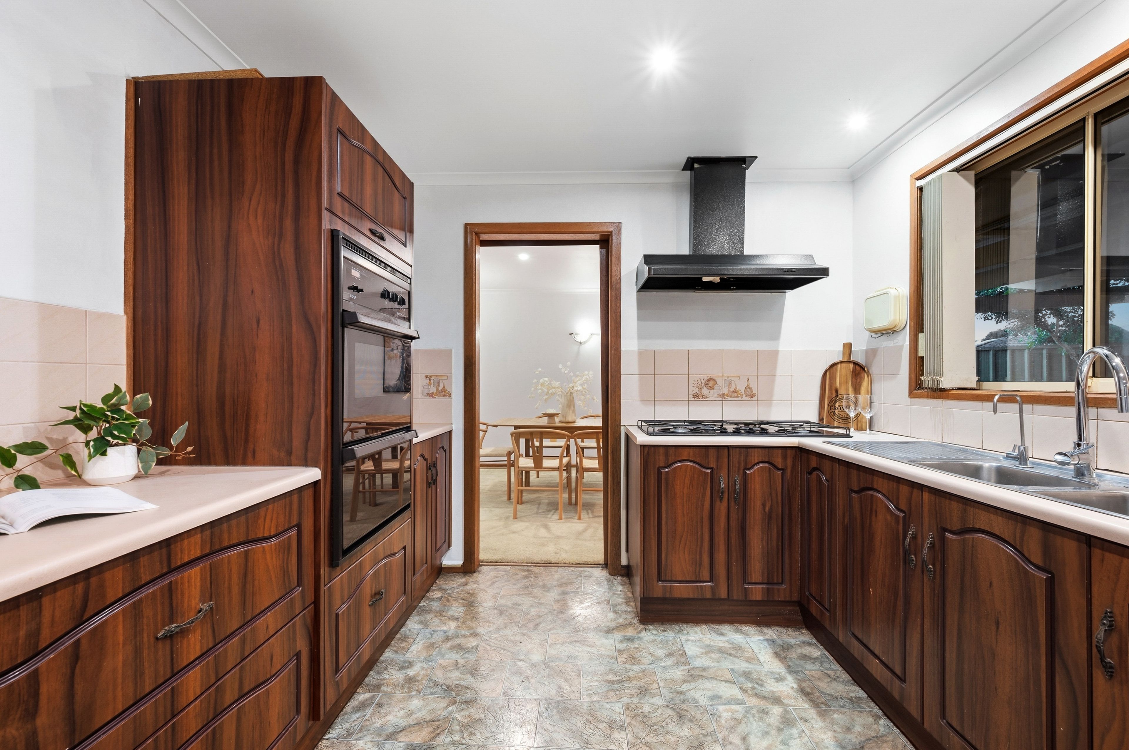 1 Abercrombie Court — photo 8 of 20