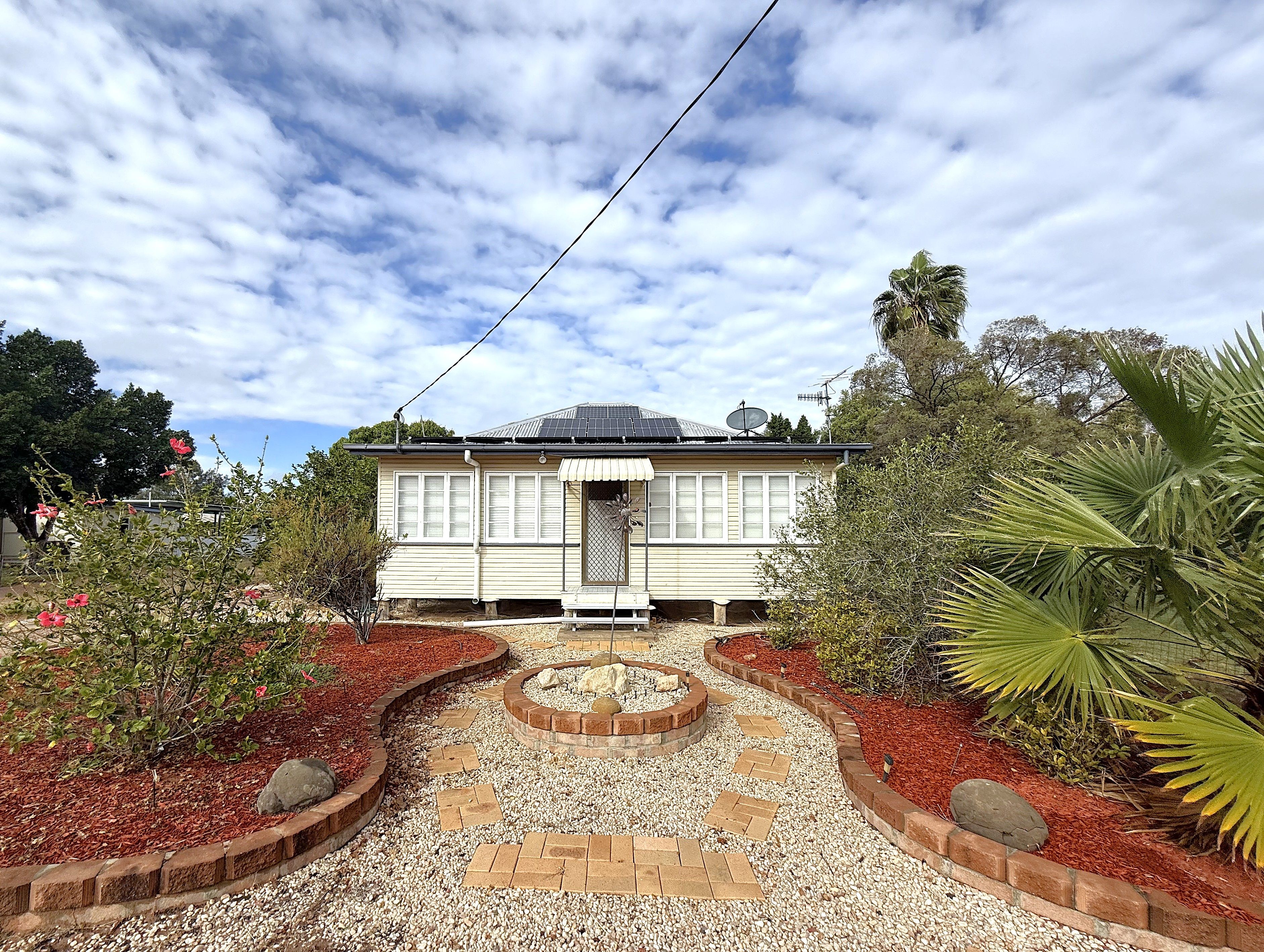 107 Fir Street — photo from Ray White Longreach