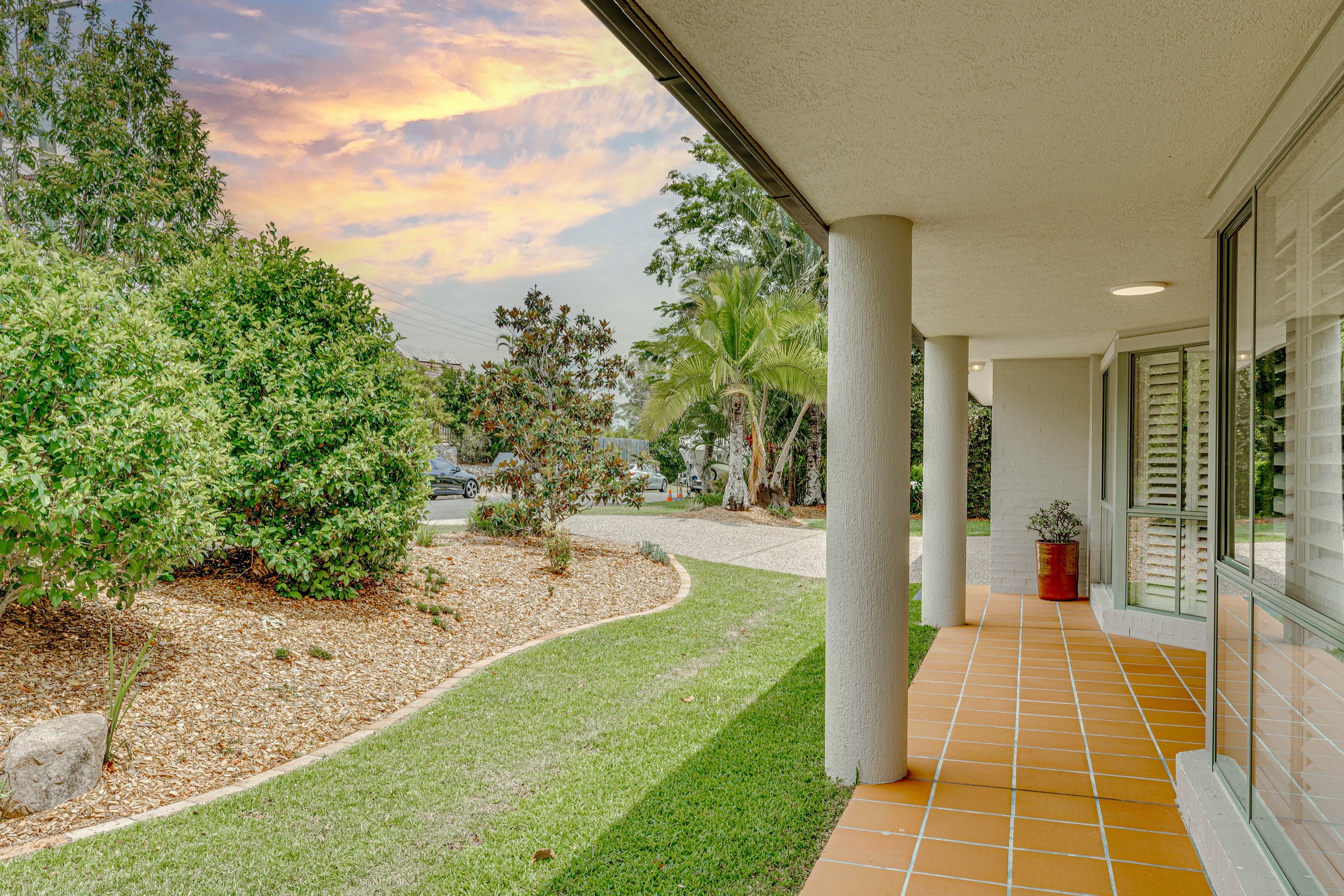 9 Taree Street, Chapel Hill, QLD 4069