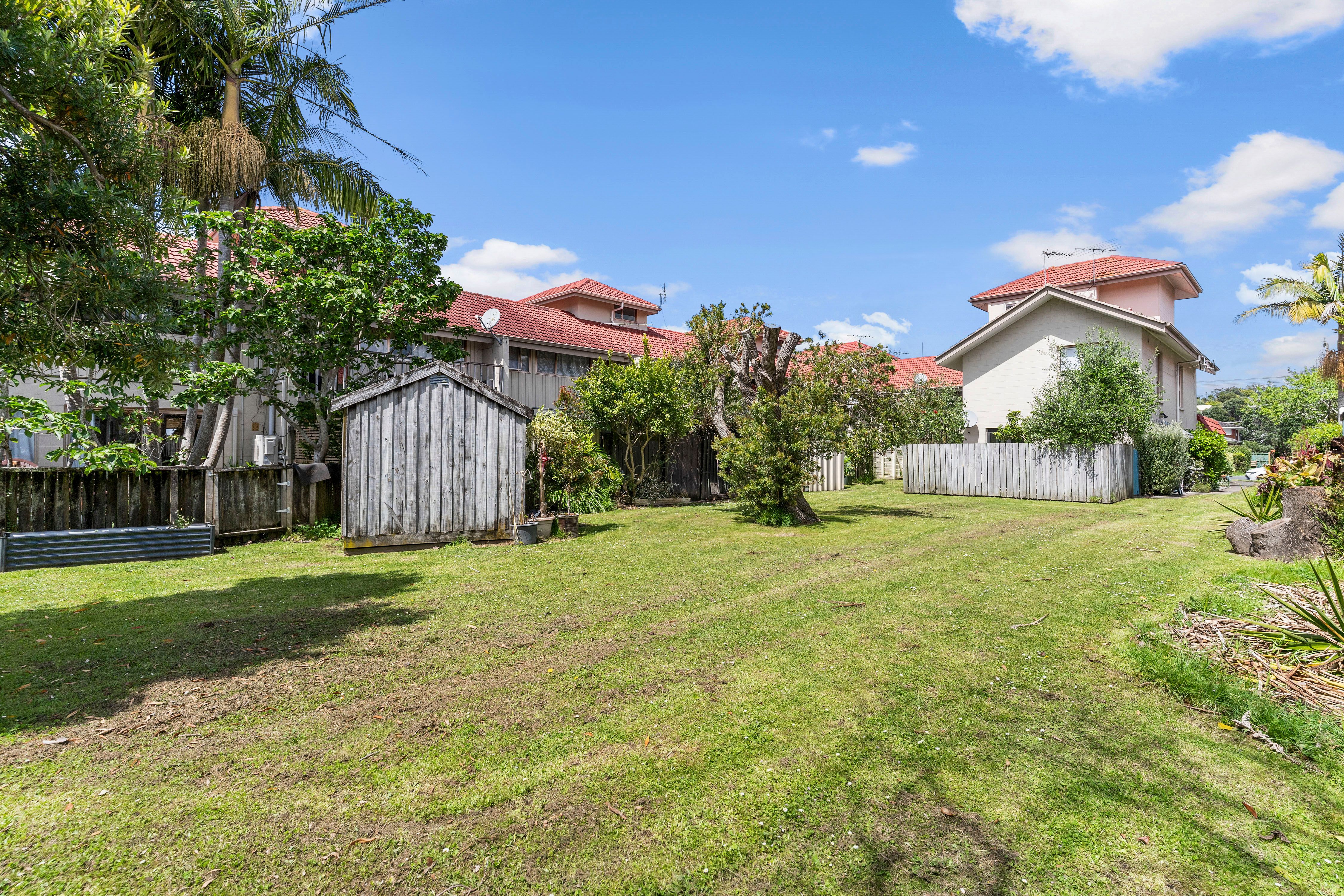 6/3 Glen Road, Browns Bay, North Shore City