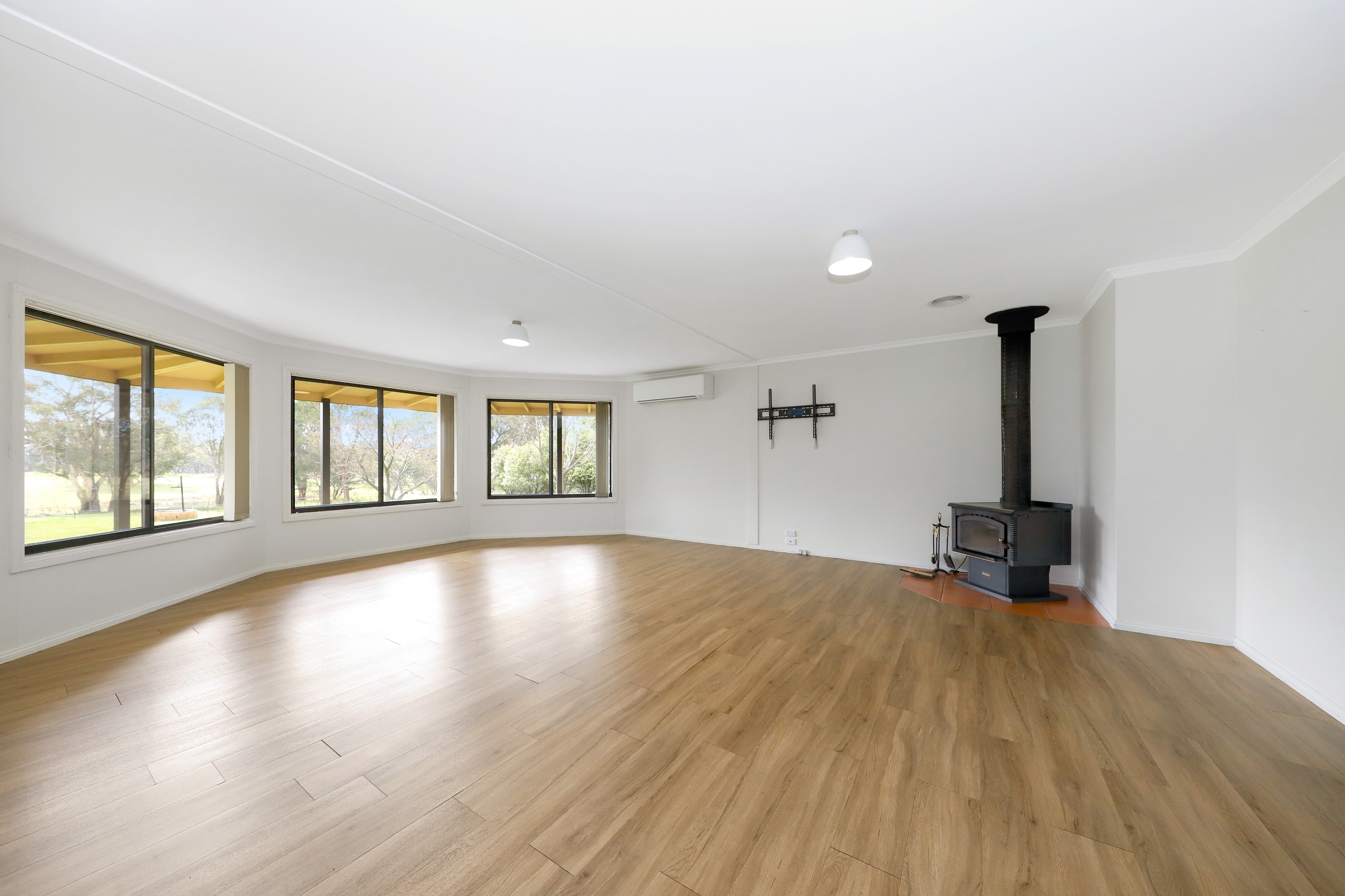 22 Adelong Racecourse Road, Adelong, NSW 2729