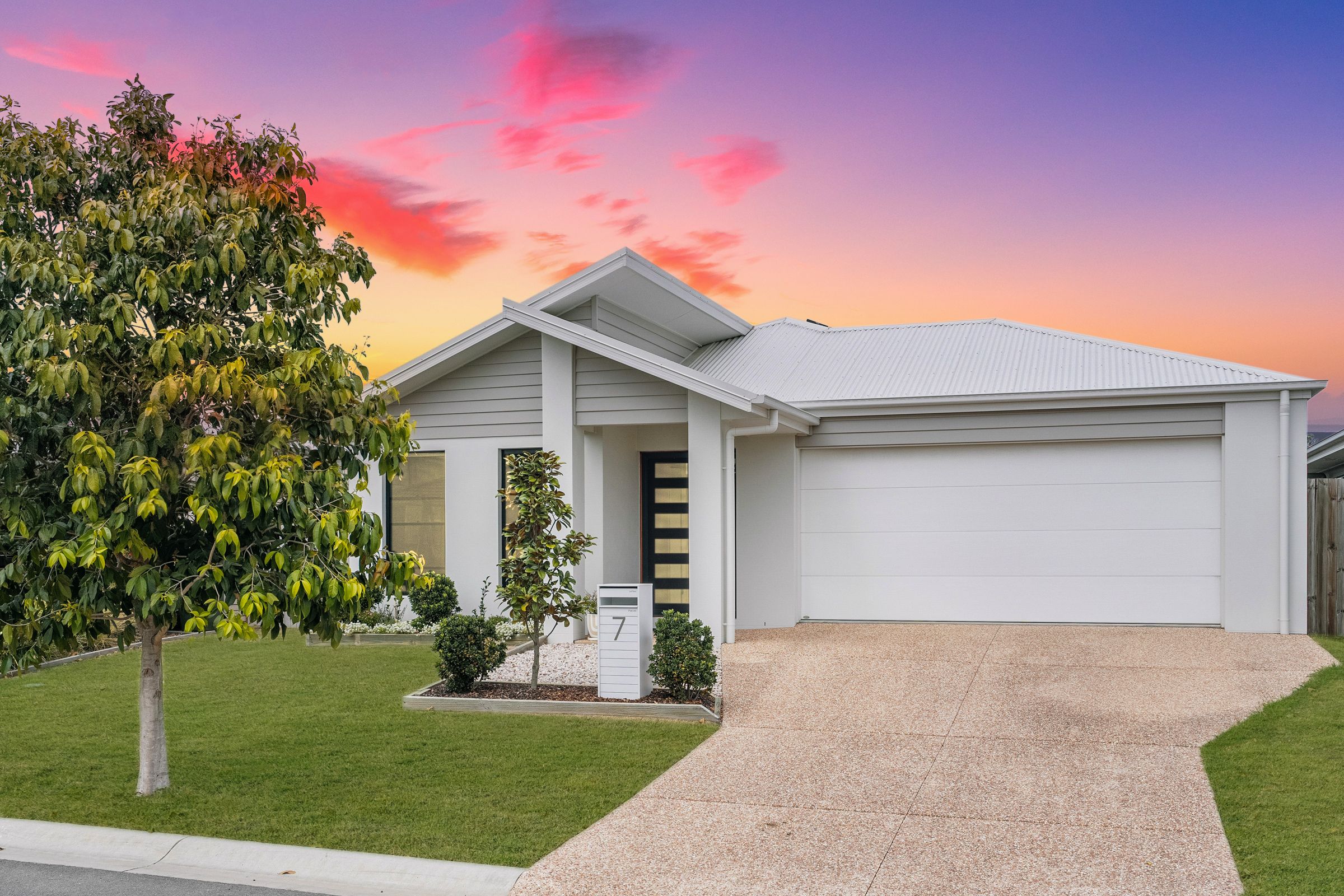 7 Whitsunday Street, Newport, QLD 4020