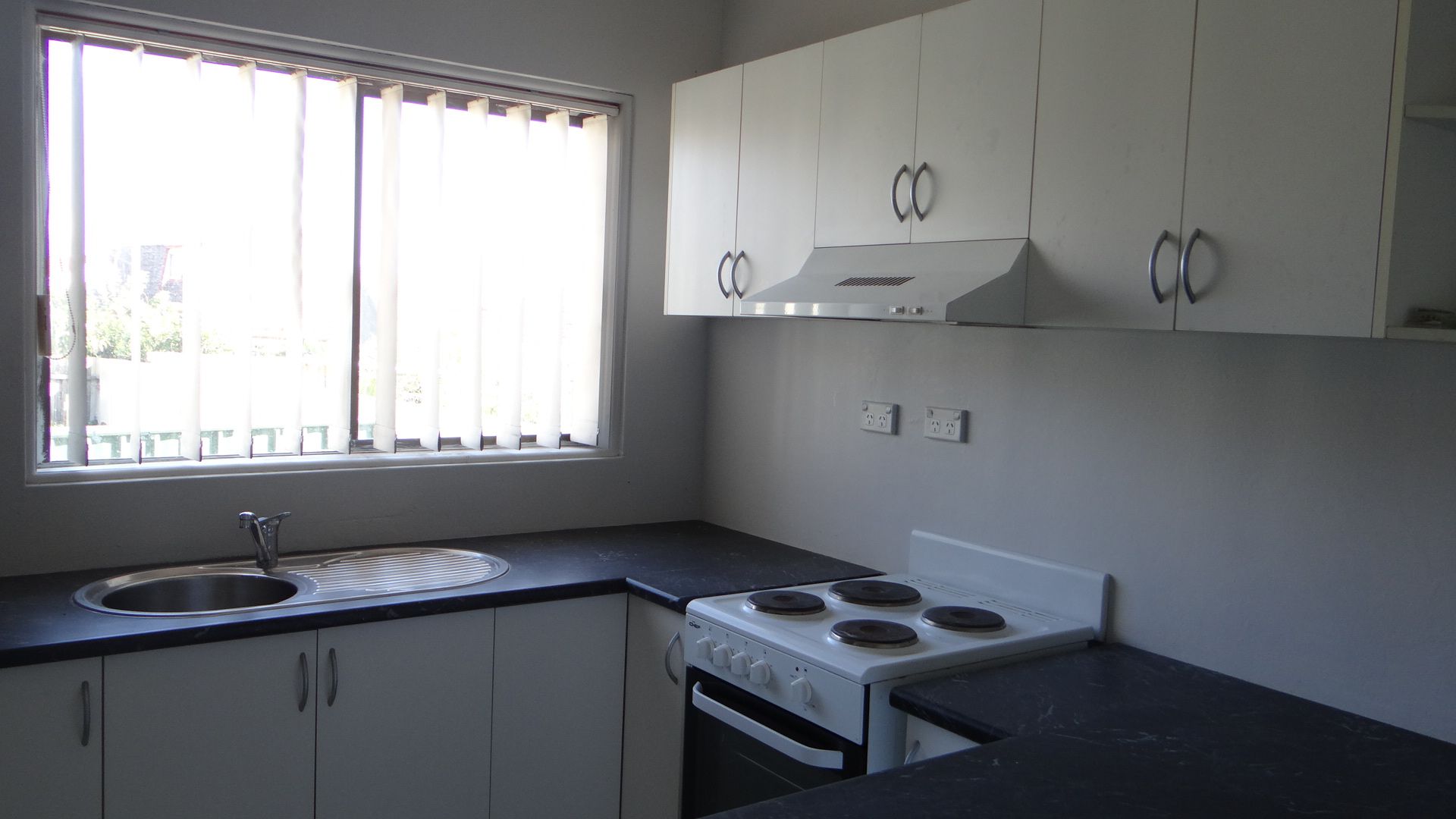 2A/2 Dovers Drive, Port Kembla, NSW 2505