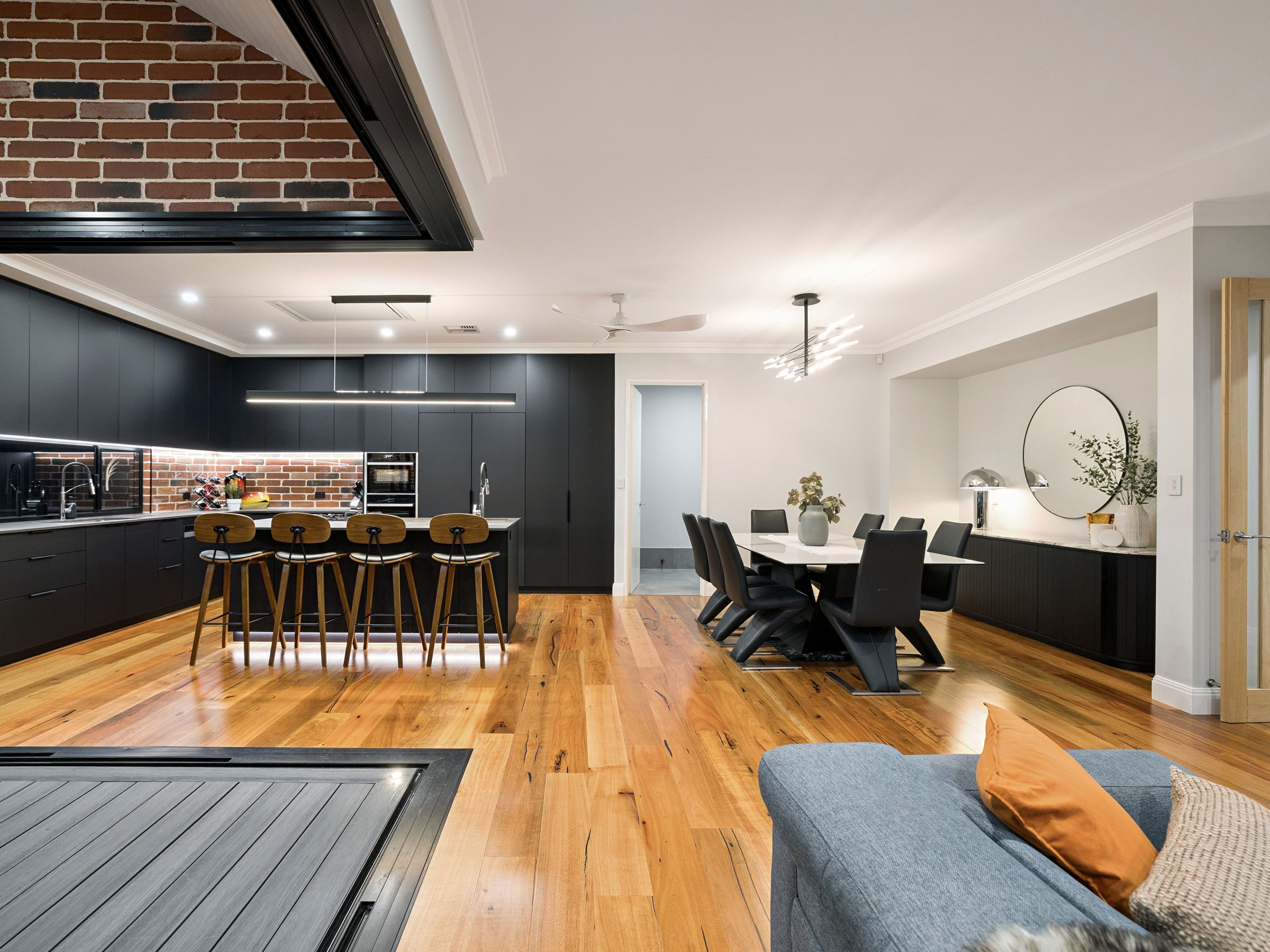 84A Mackie Street — photo 4 of 29