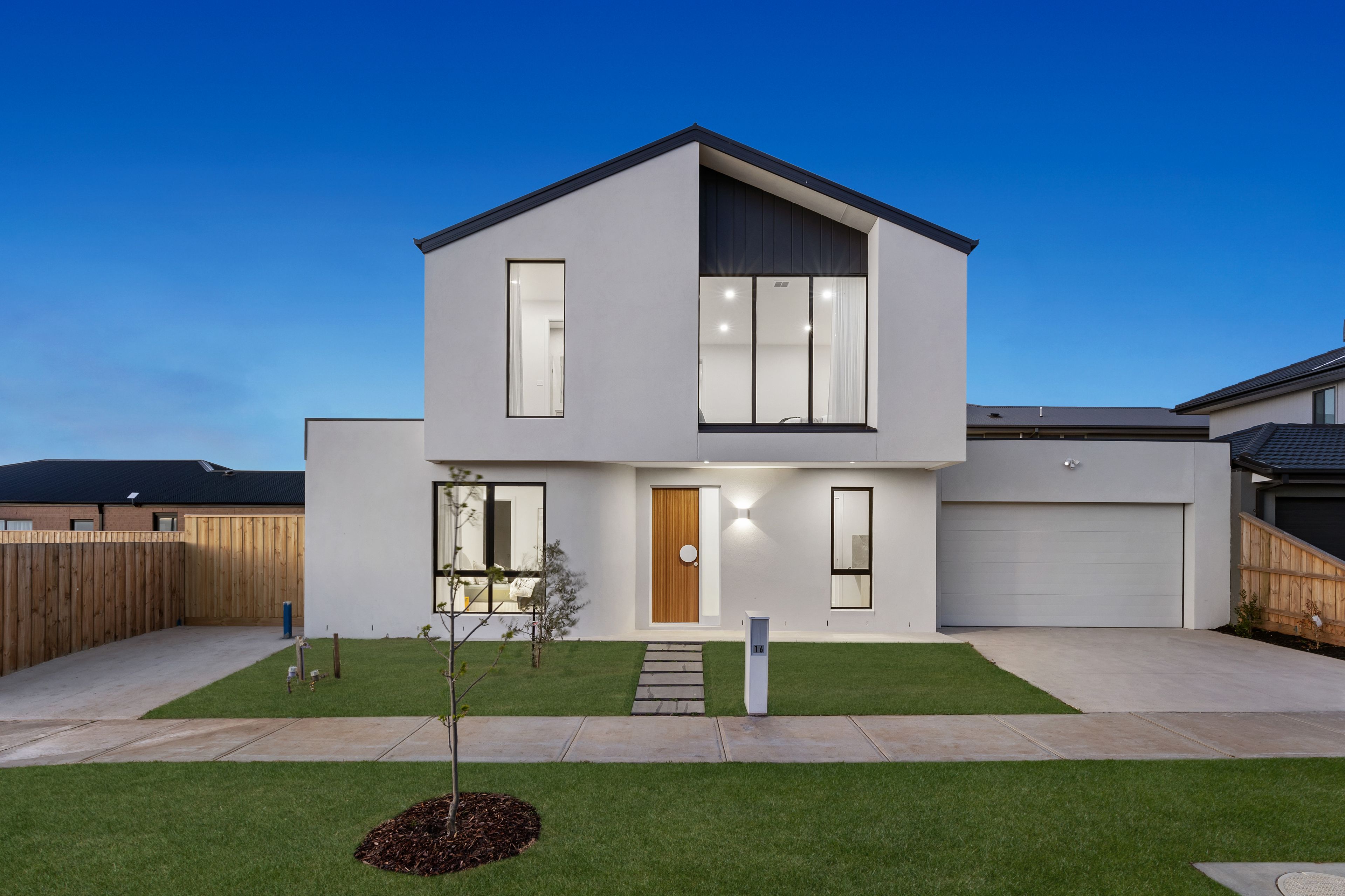 16 Ruislip Grove, Werribee VIC 3030