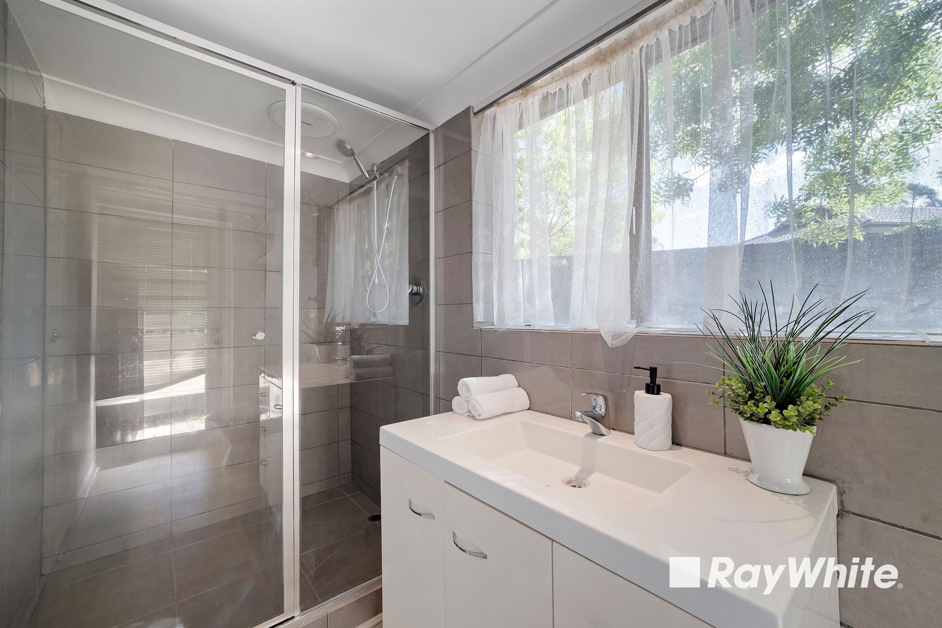 6 Albany Court — photo 9 of 17
