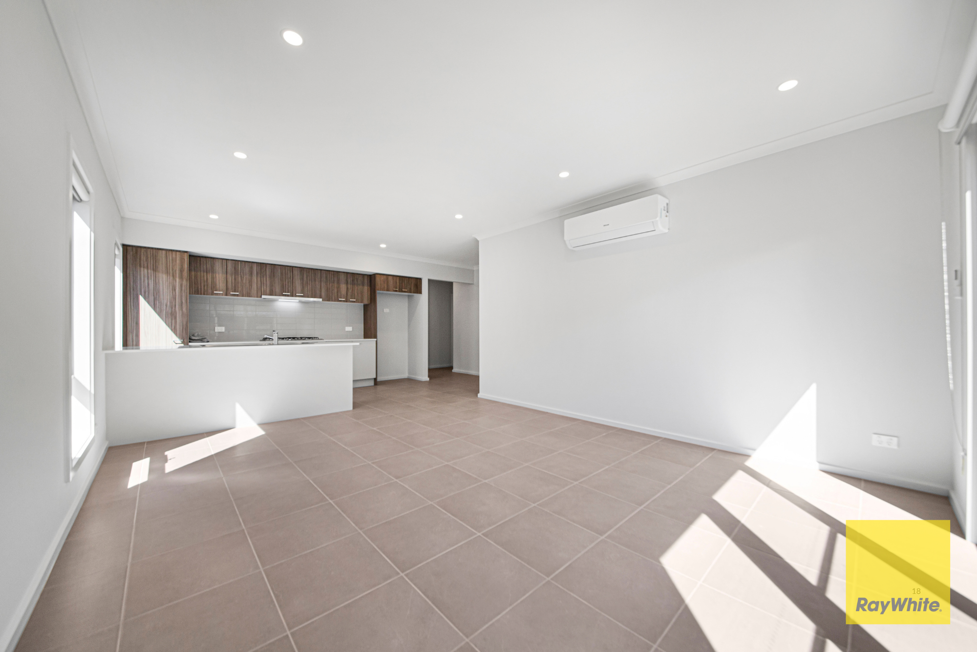 62 Danube Road — photo 4 of 18