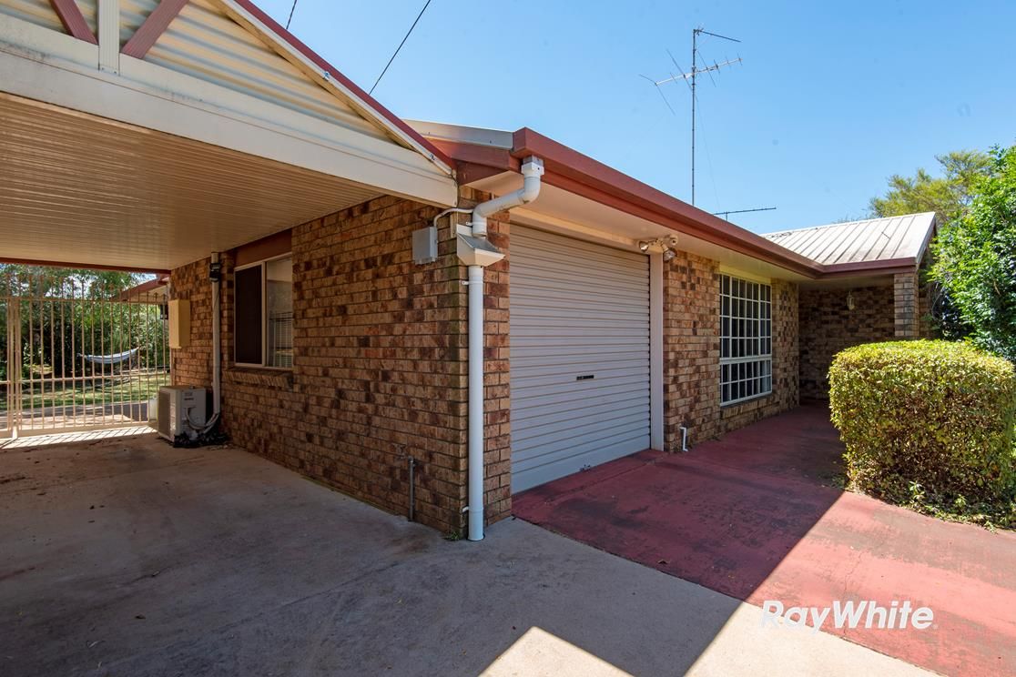 11 Smythe Street, Kearneys Spring QLD 4350