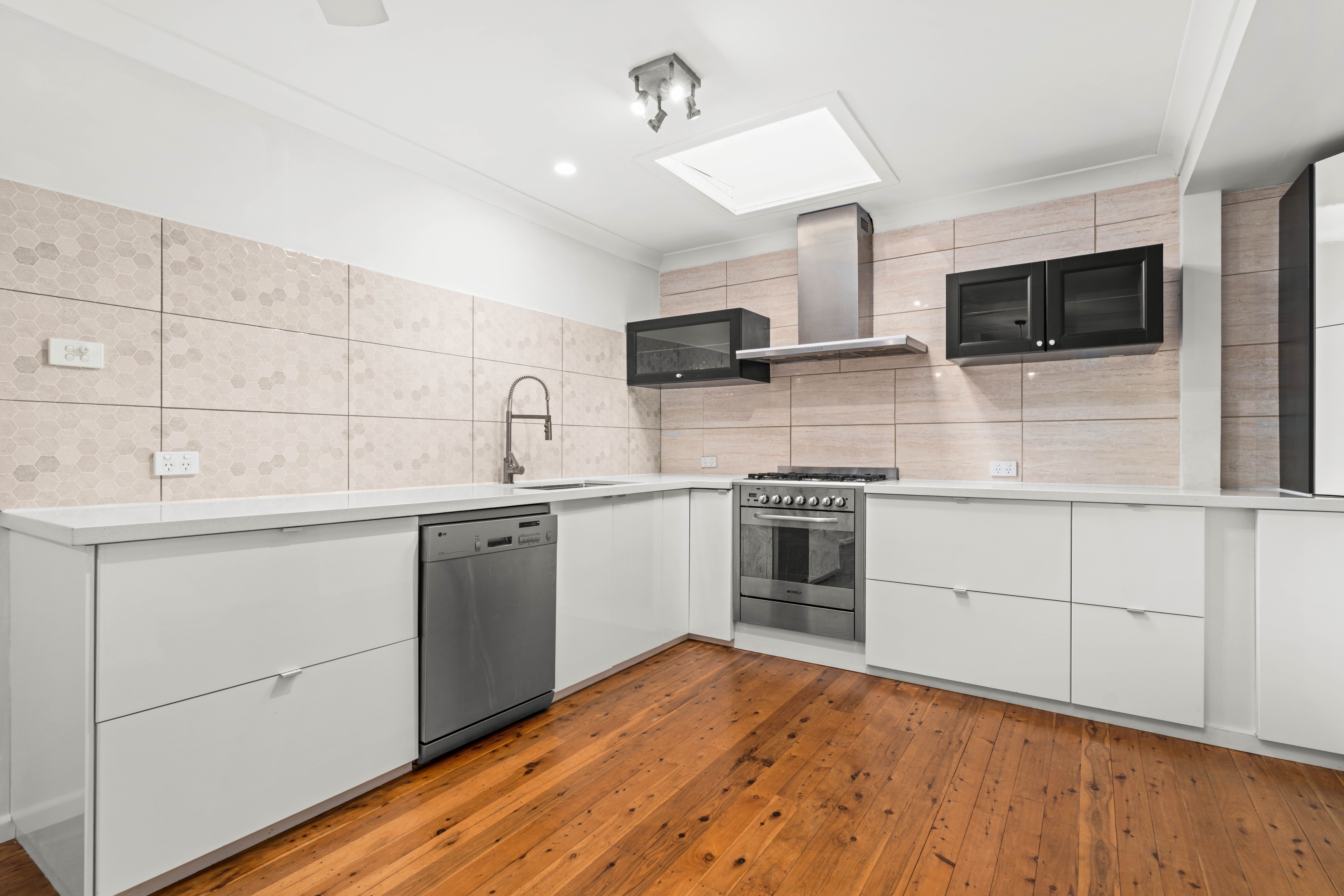 3 Farrar Drive — photo 5 of 10