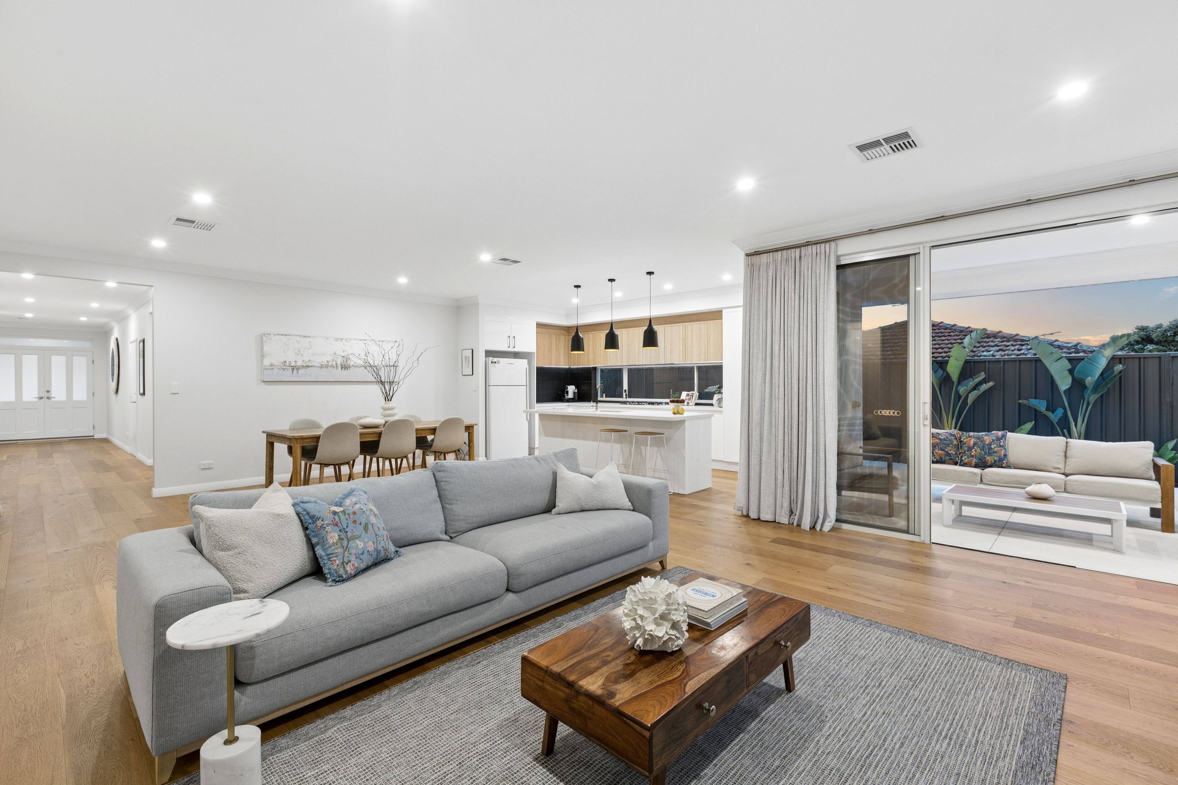 52 Kenny Drive — photo 12 of 30