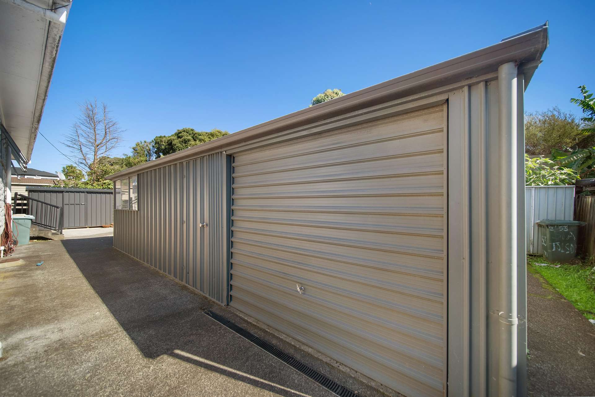 21 Staverton Crescent photo 19