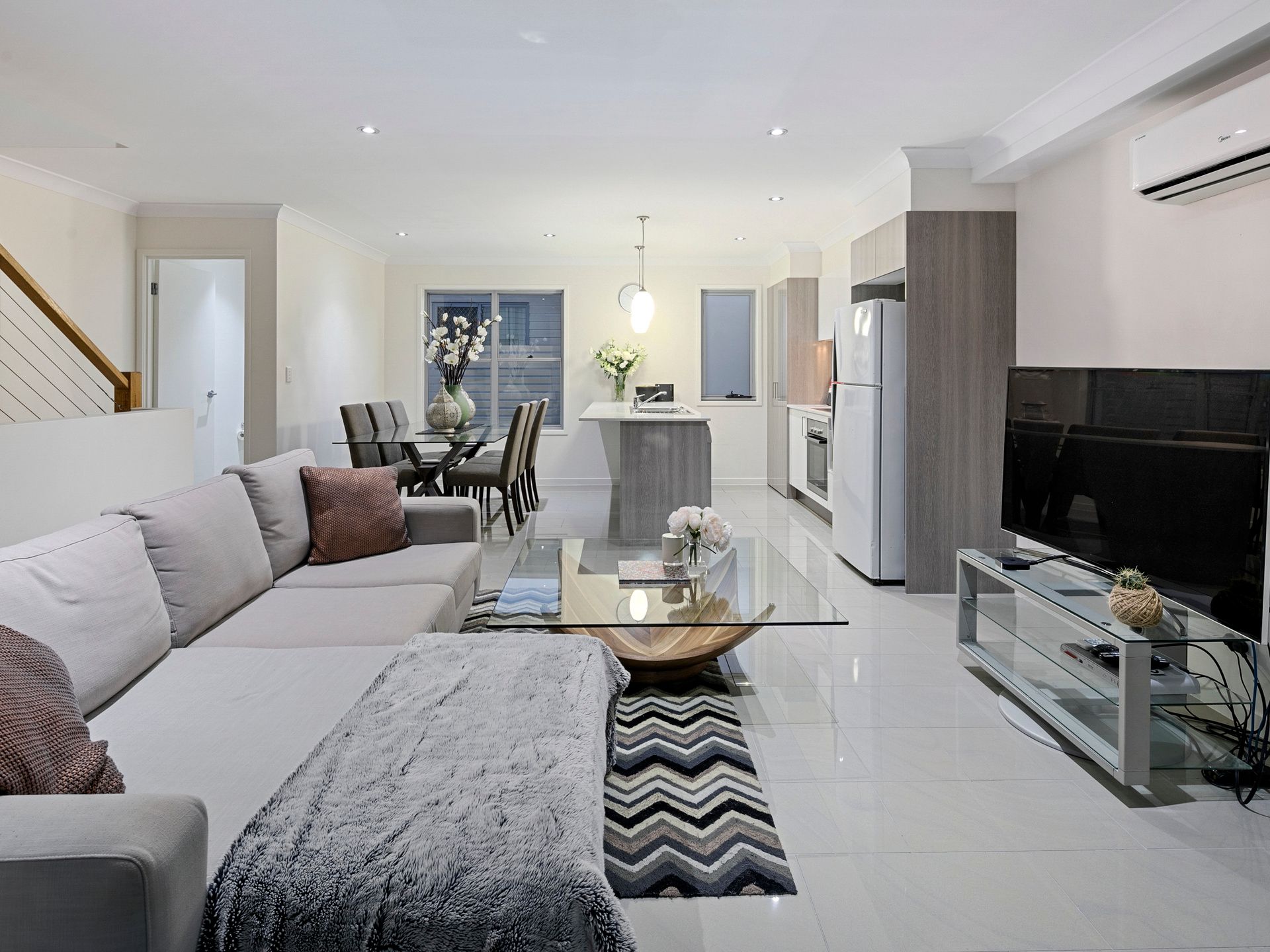 40 Cambridge Street, Carina Heights QLD 4152