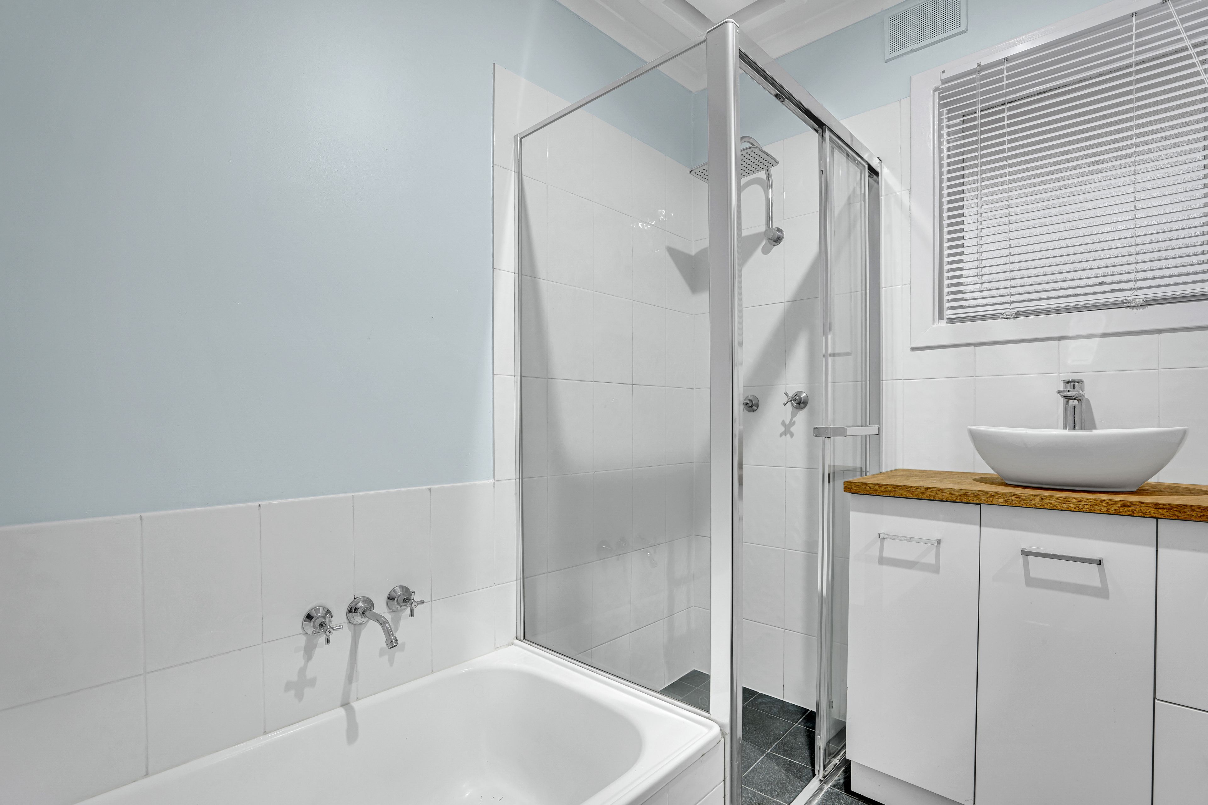 34 Warminster Road — photo 8 of 21