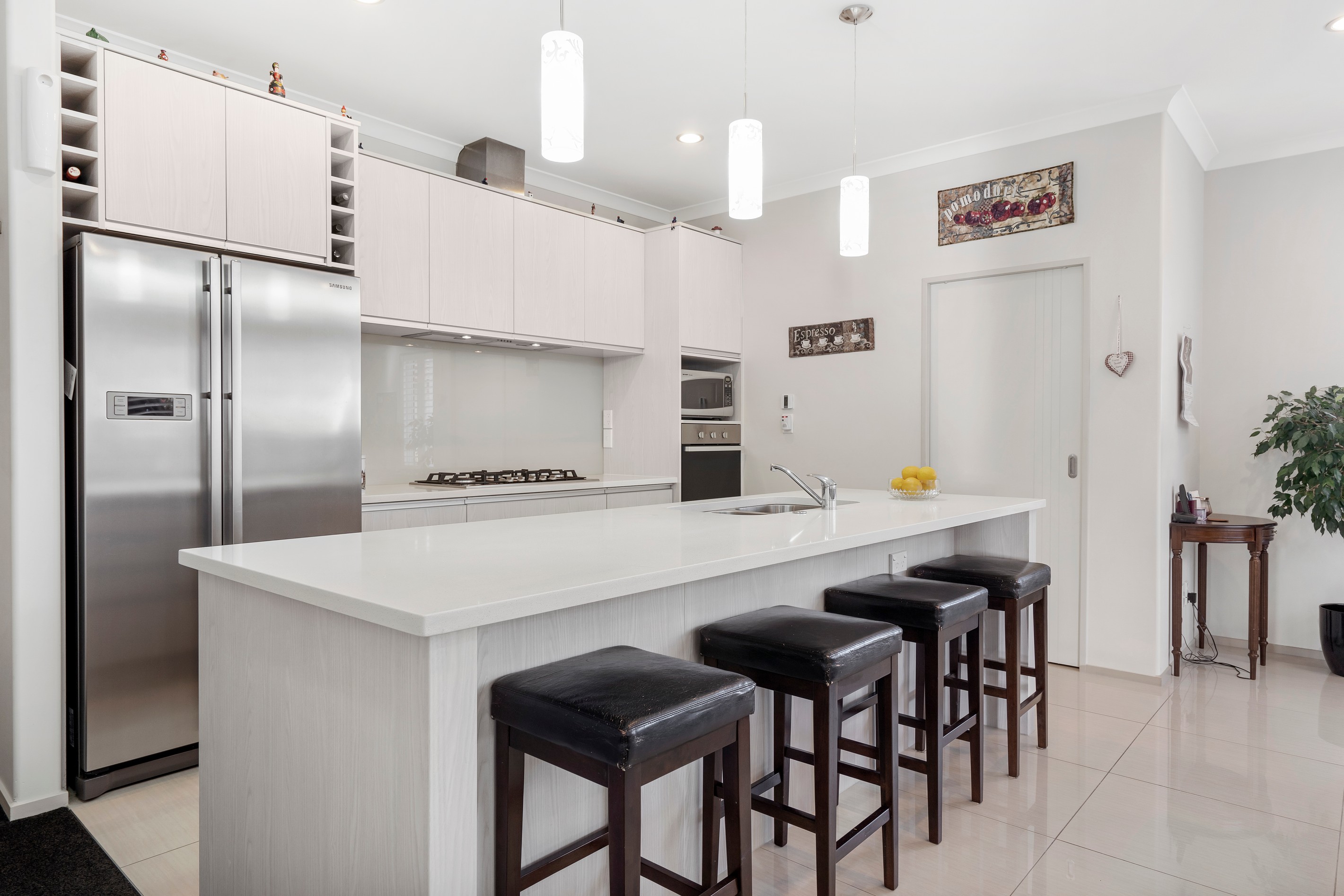 6 Tongeren Square, Karaka, Auckland