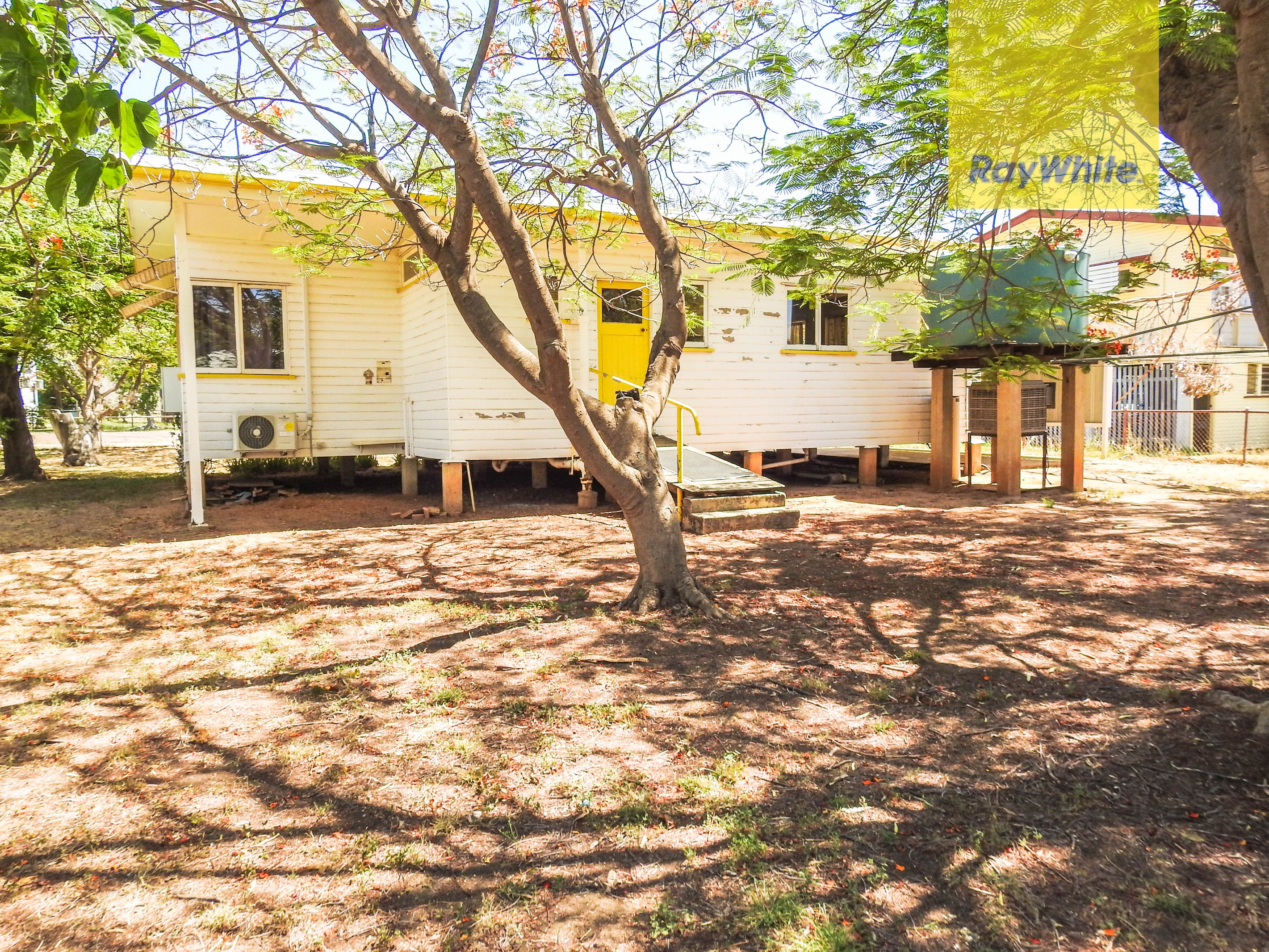 35 Quarrian Road, Longreach, QLD 4730