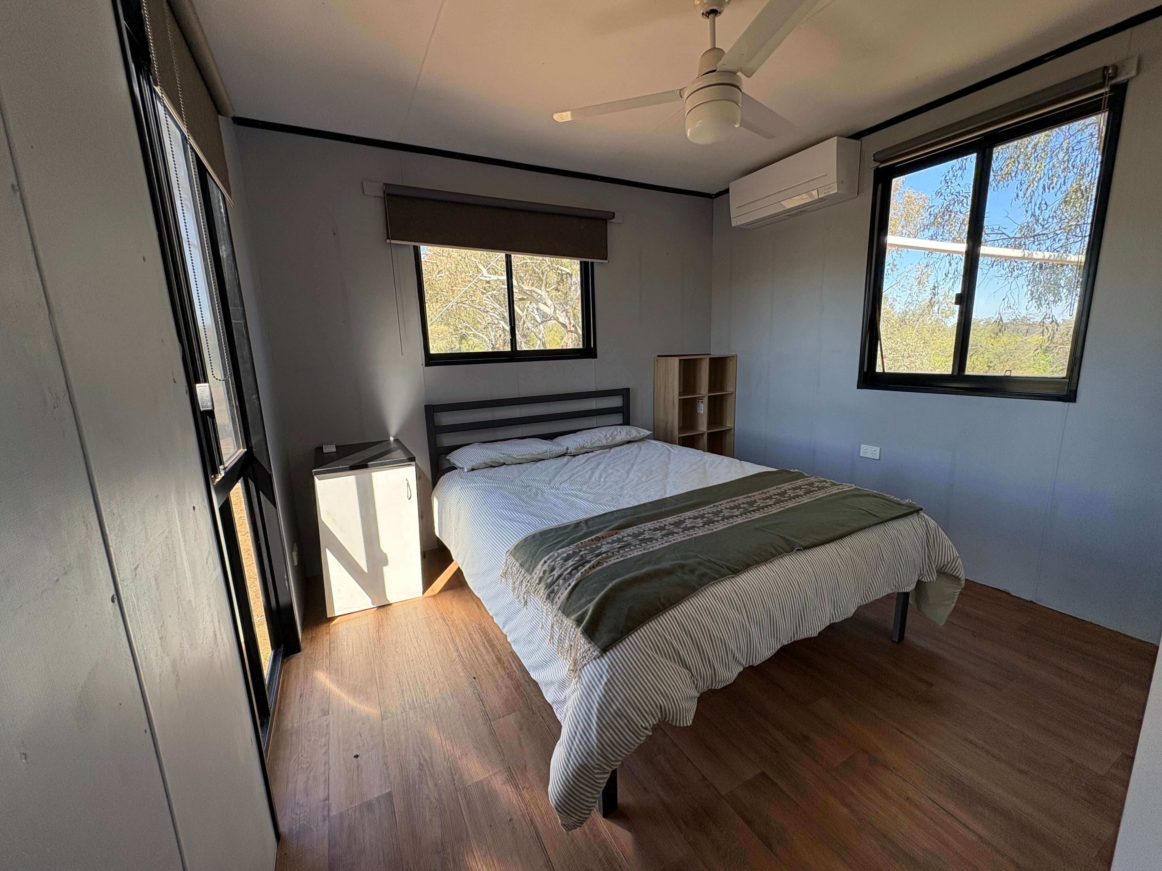 7267 Old Warren Road — photo 4 of 8