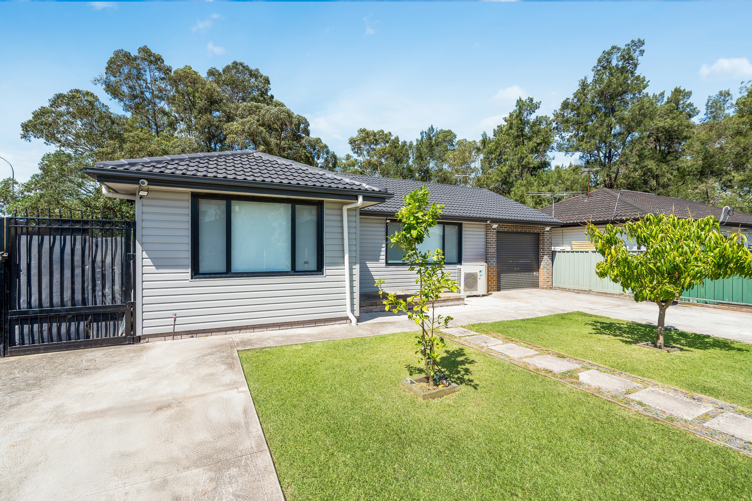 4 Low Street, Smithfield, NSW 2164