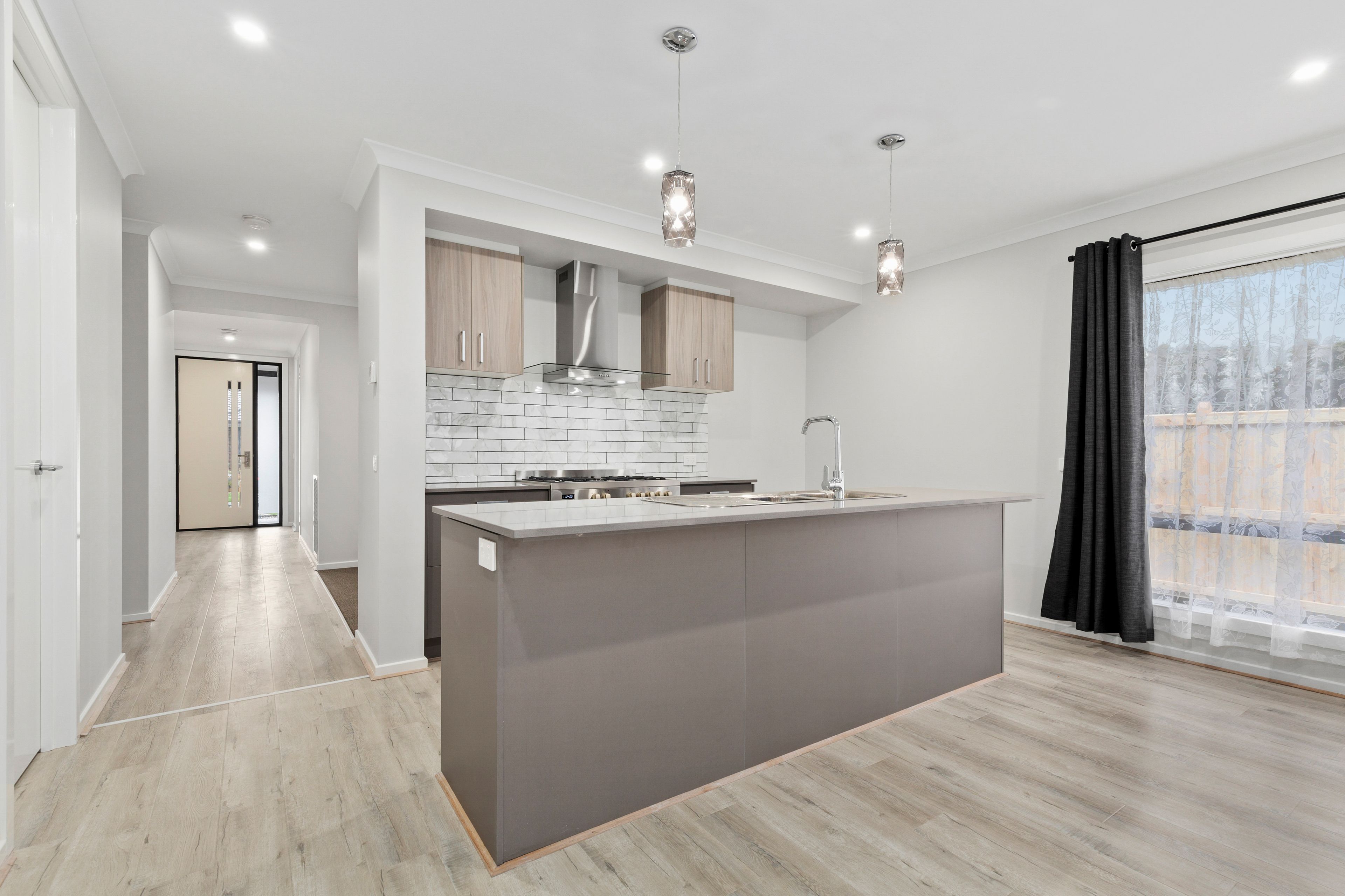 34 Hekela Street, Clyde North, VIC 3978