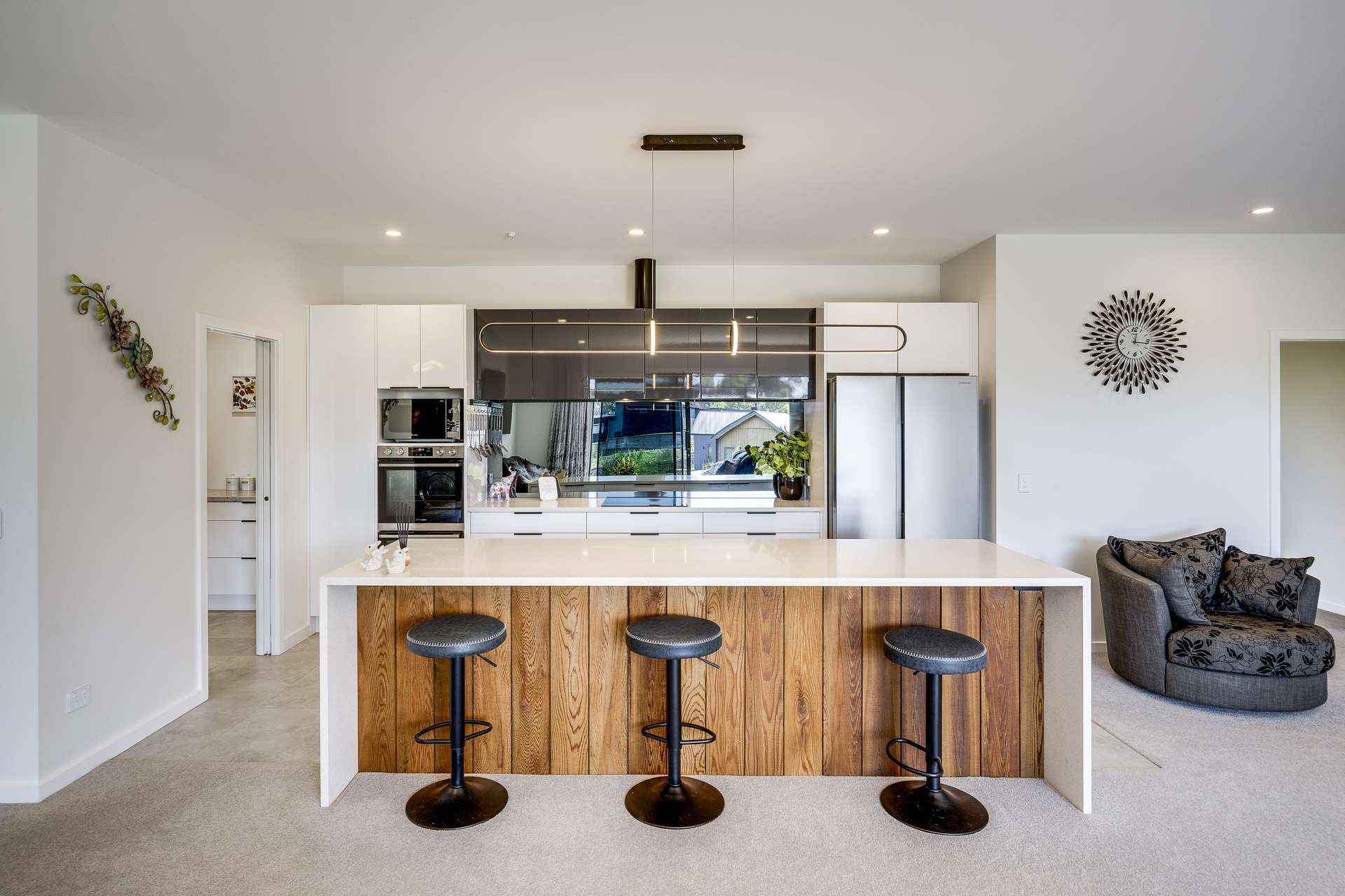 91 Oak Road photo 4