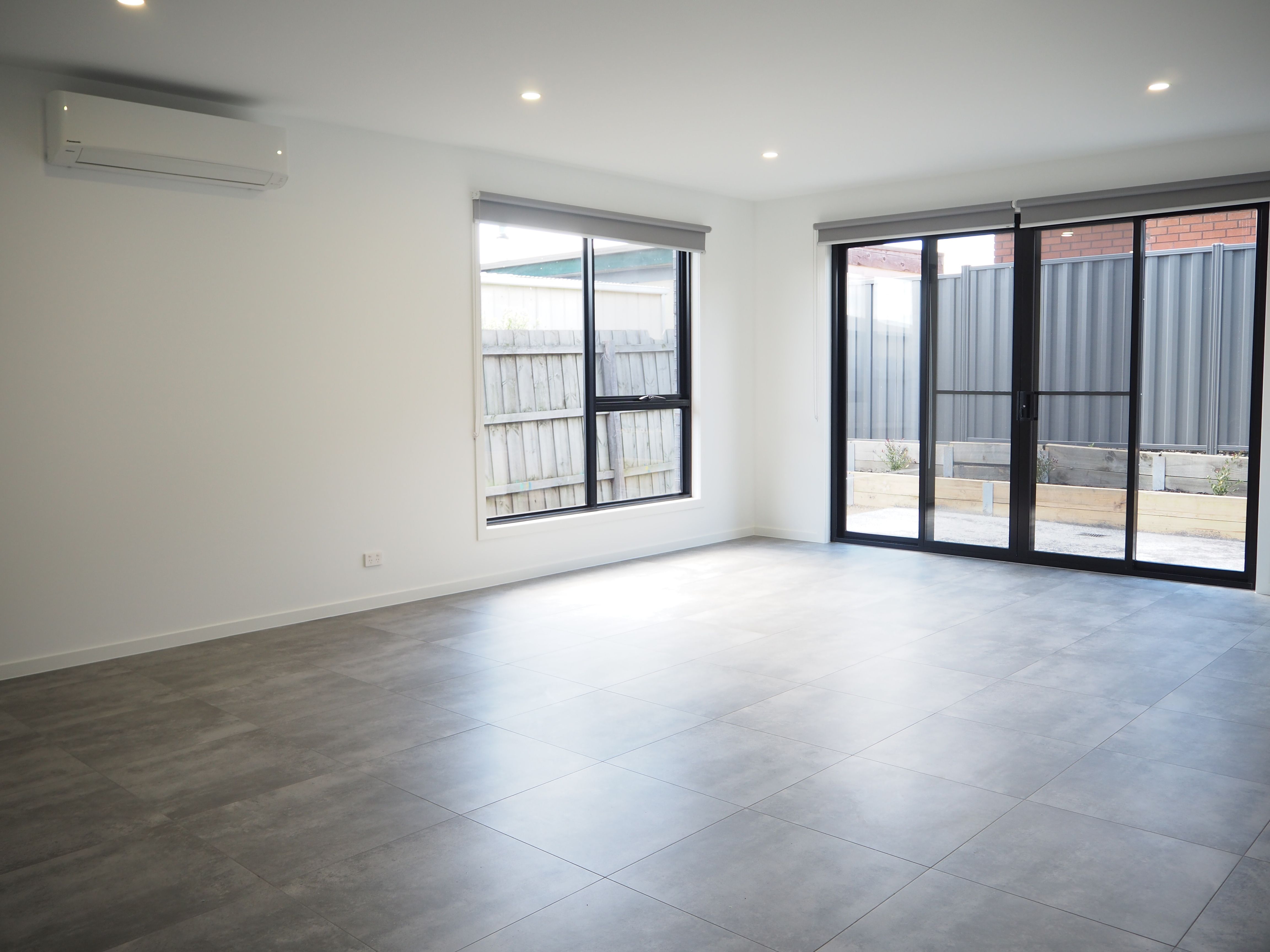 4/18 View Street, Reservoir, VIC 3073