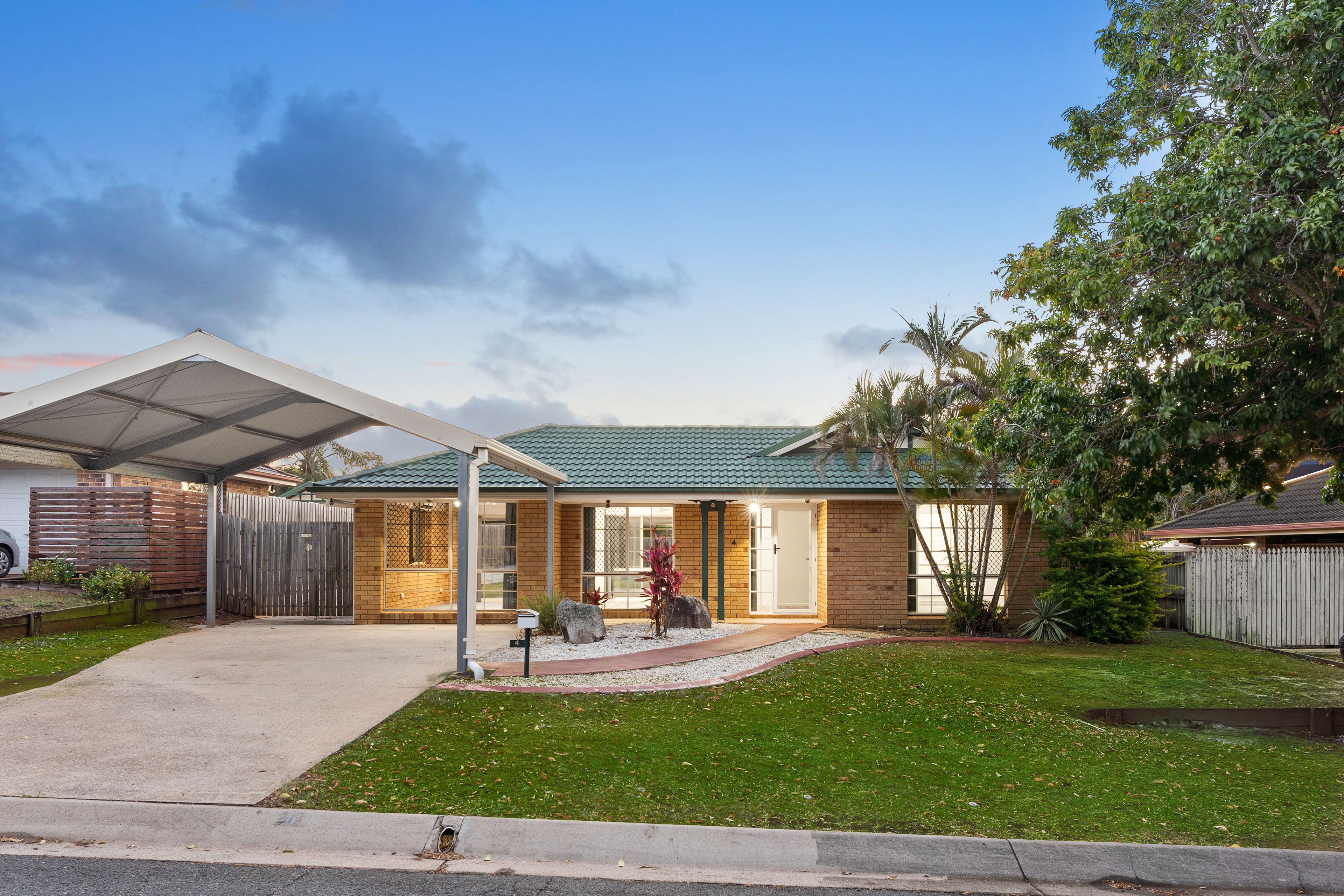 4 Burnett Drive, Murrumba Downs QLD 4503