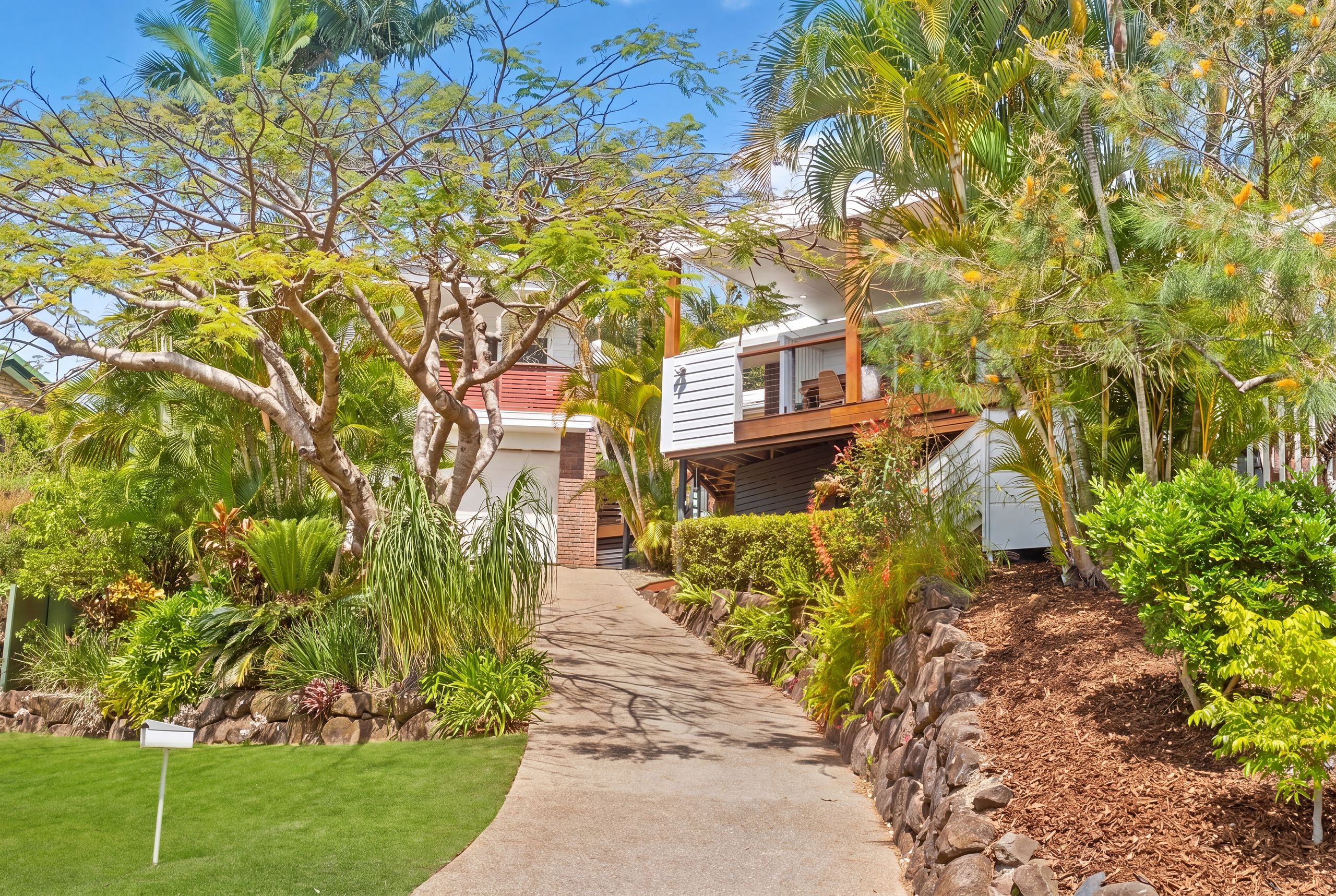7 Betula Place, Elanora, QLD 4221