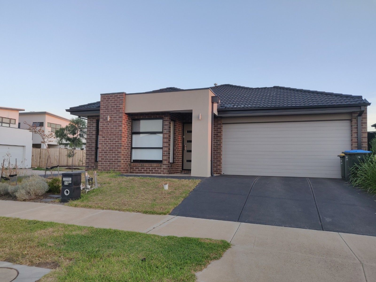 16 Long Road, Truganina, VIC 3029