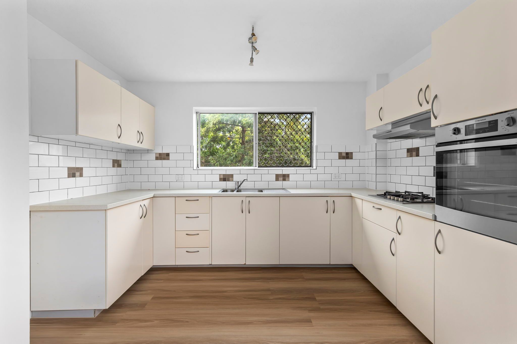 1/64 Jellicoe Street, Coorparoo, QLD 4151