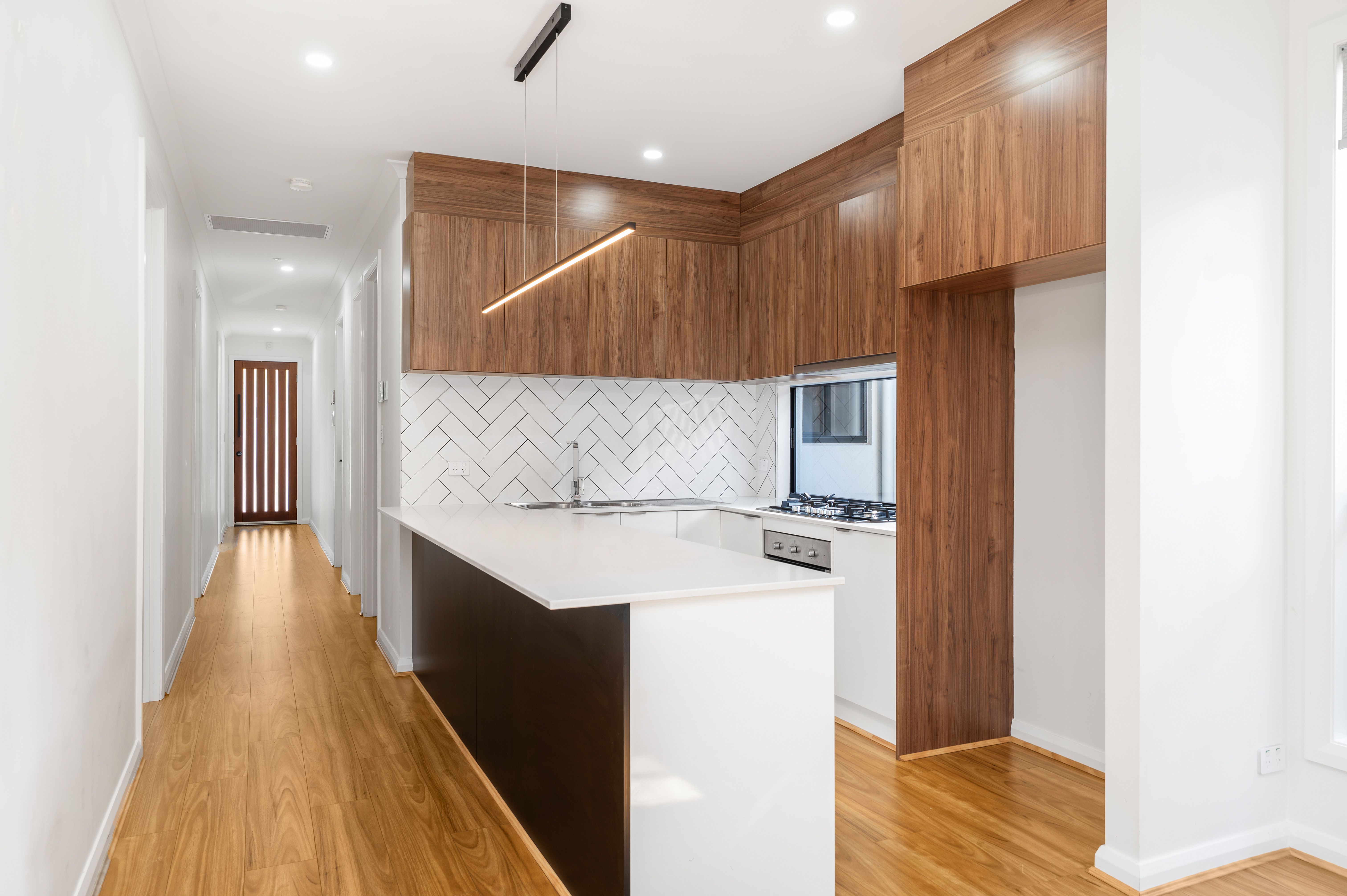 8B Hodge Road — photo 4 of 19