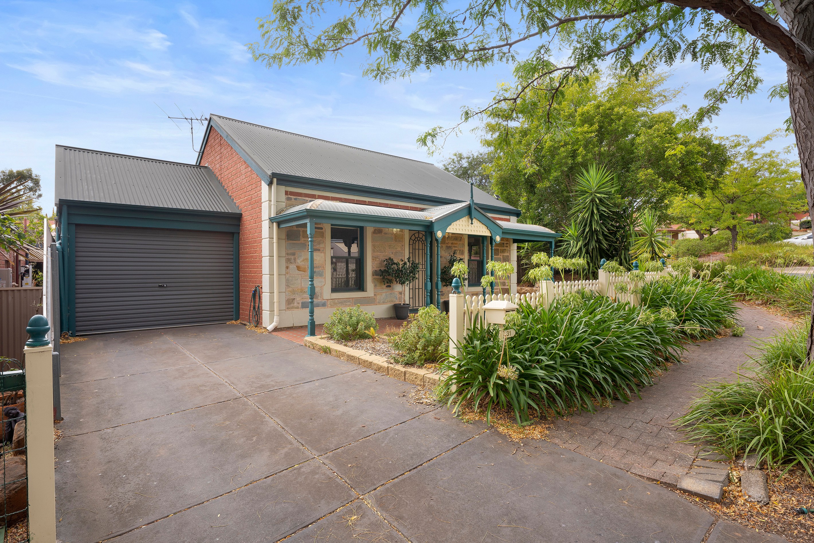 31 Featherstone Circuit, Greenwith, SA 5125