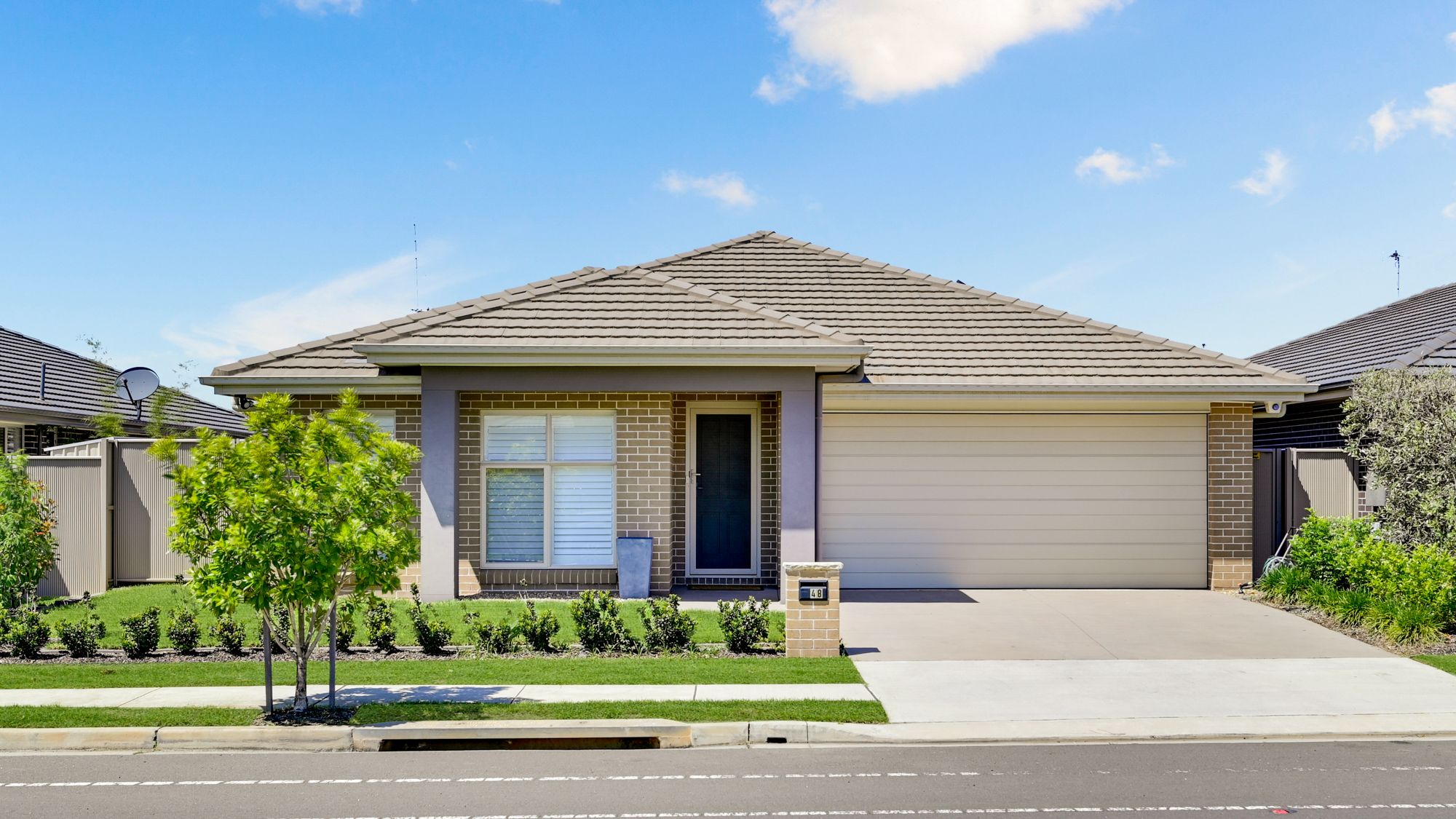 48 Springs Road, Spring Farm NSW 2570