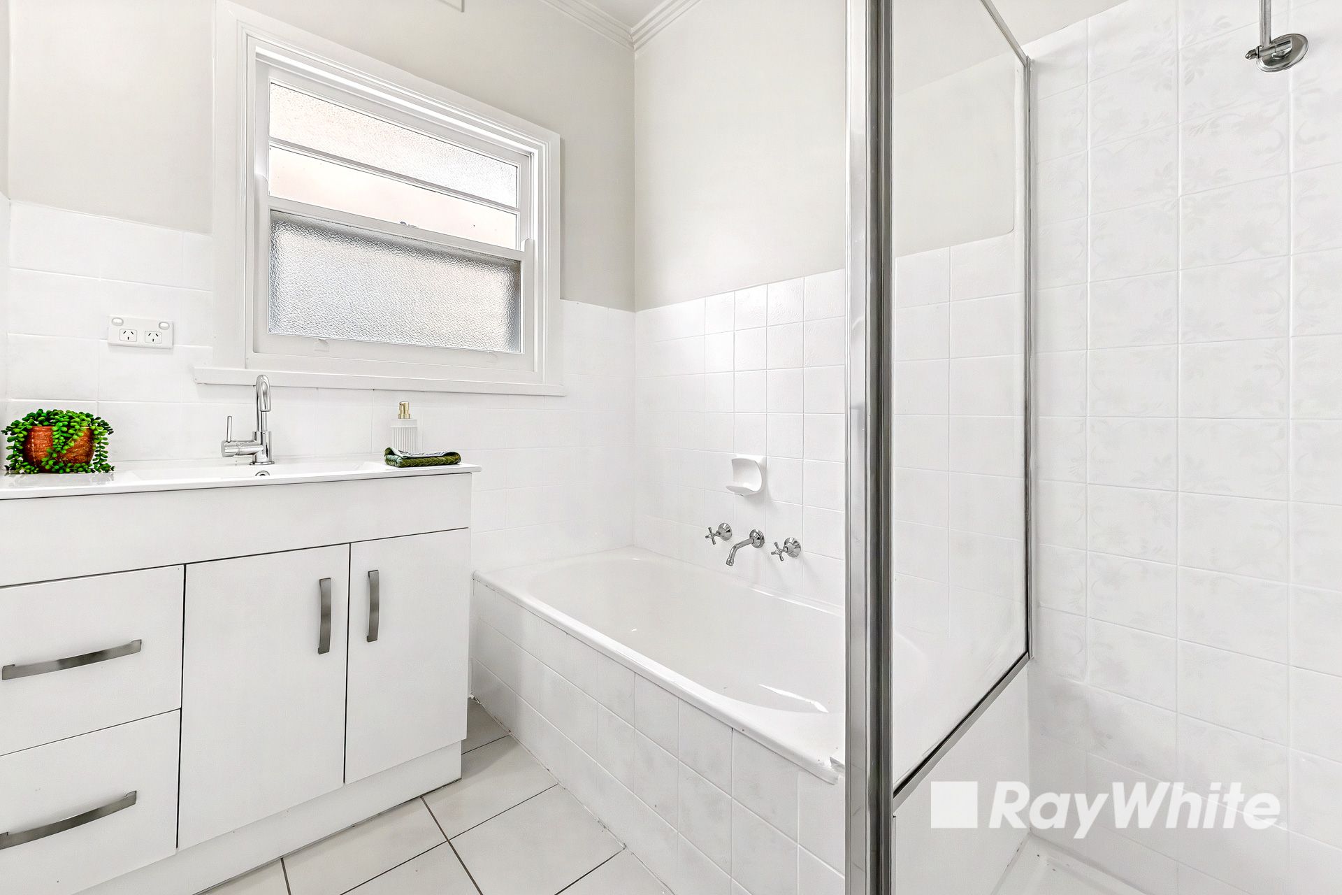 62 James Street — photo 10 of 15