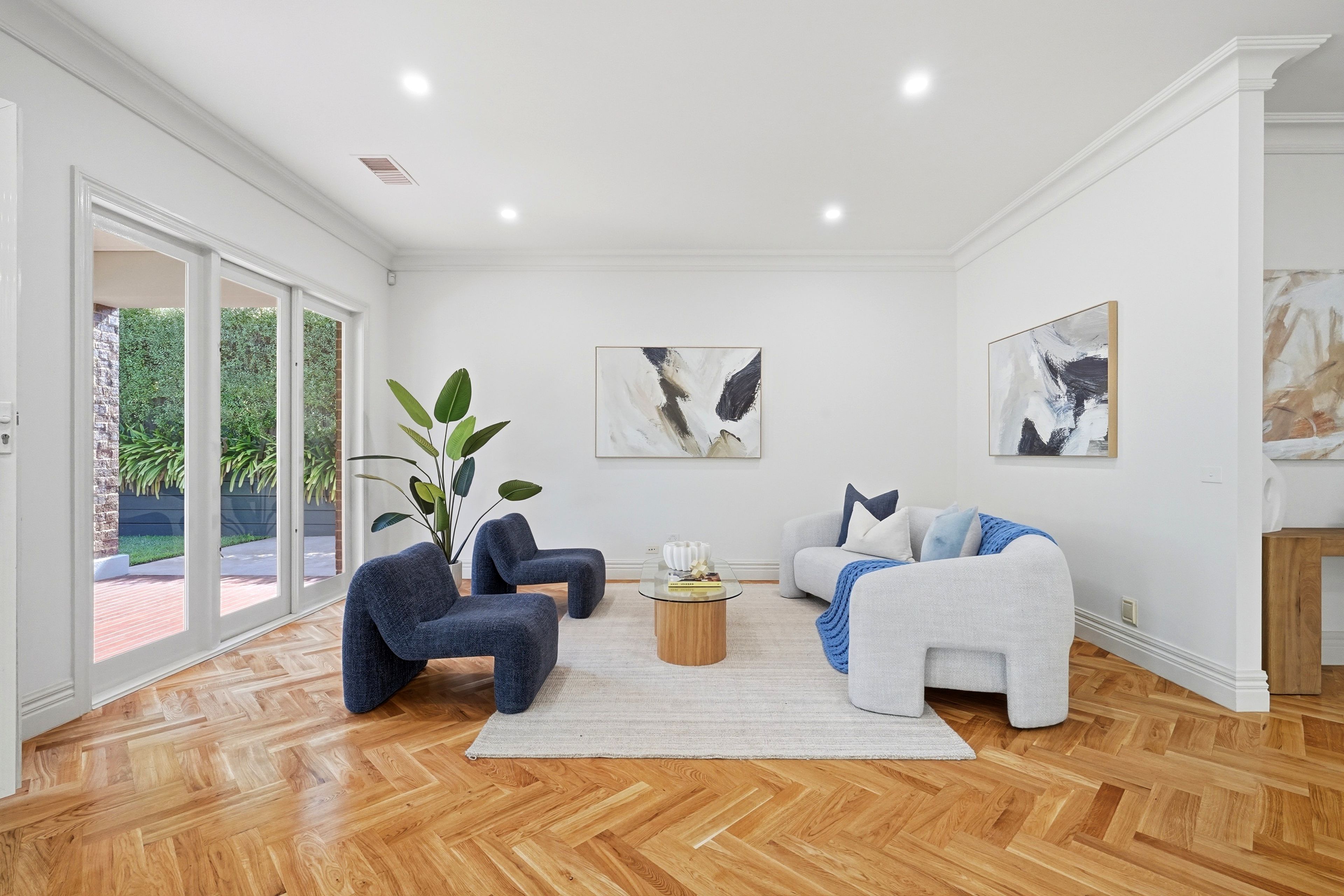 8 Acheron Avenue — photo 3 of 10